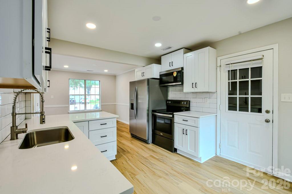 6020 Running Deer Road Property Photo 7