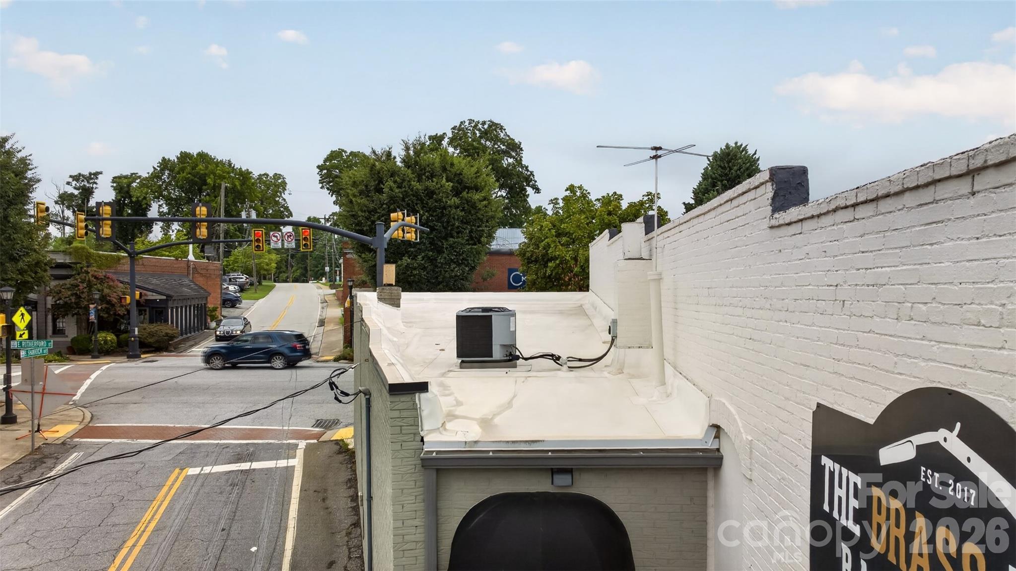 200 E Rutherford Street Property Photo 8