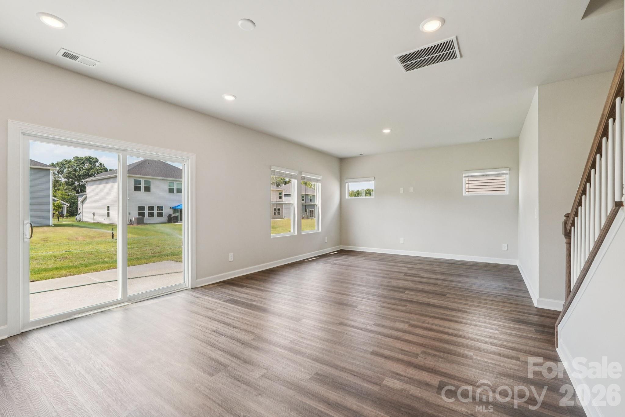 1604 Harper Landing Boulevard Property Photo 4