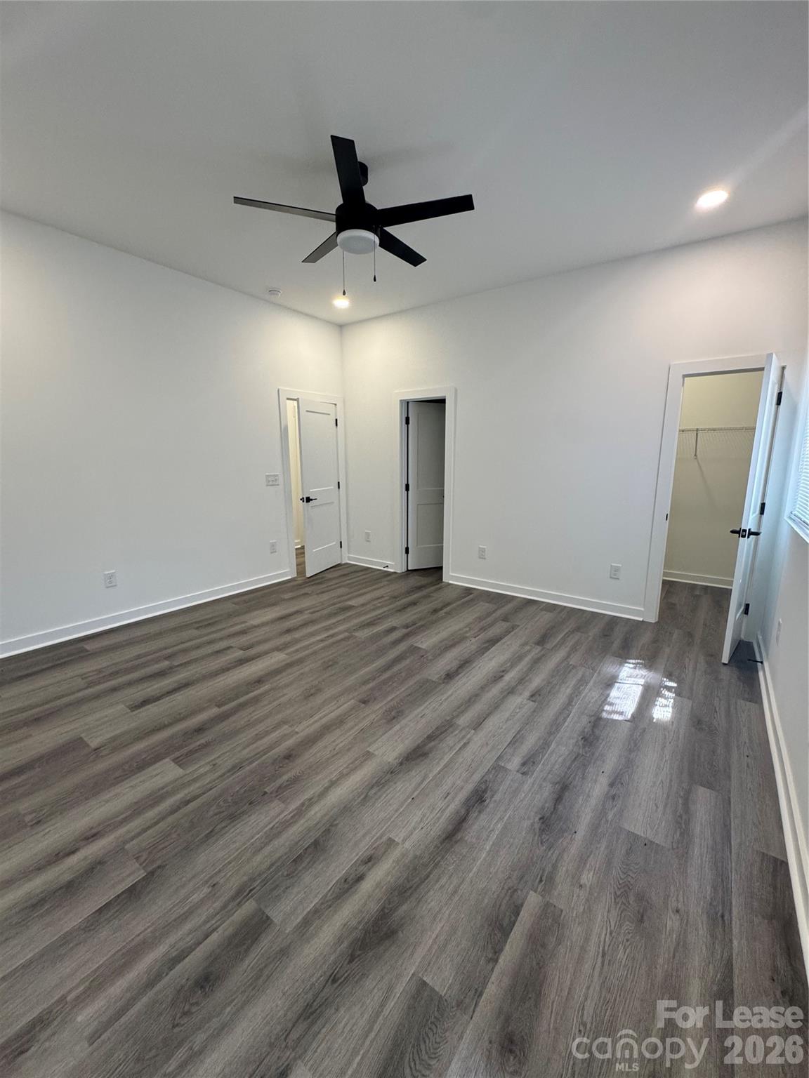 331 E Lowrance Avenue Property Photo 10