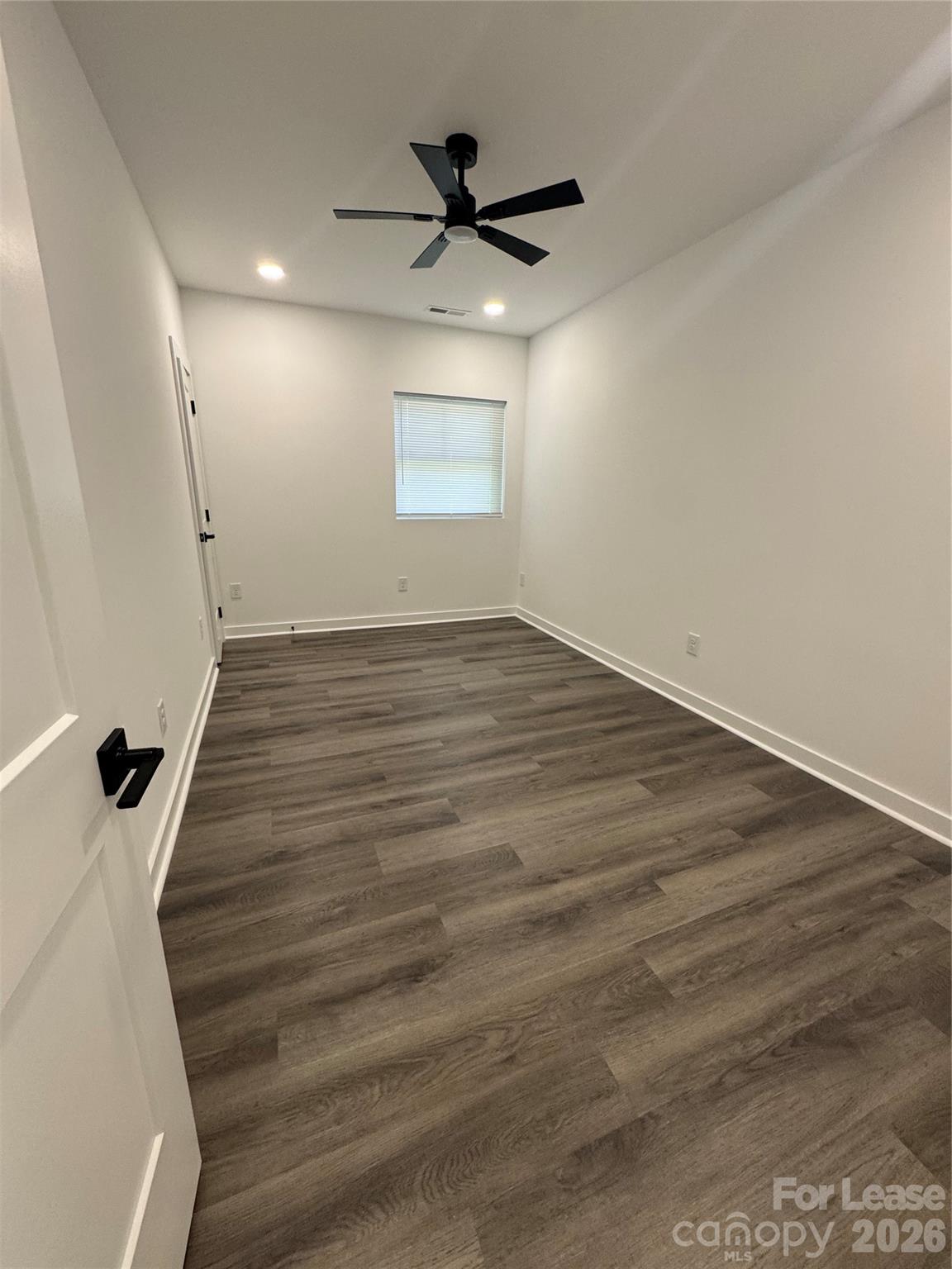 331 E Lowrance Avenue Property Photo 12