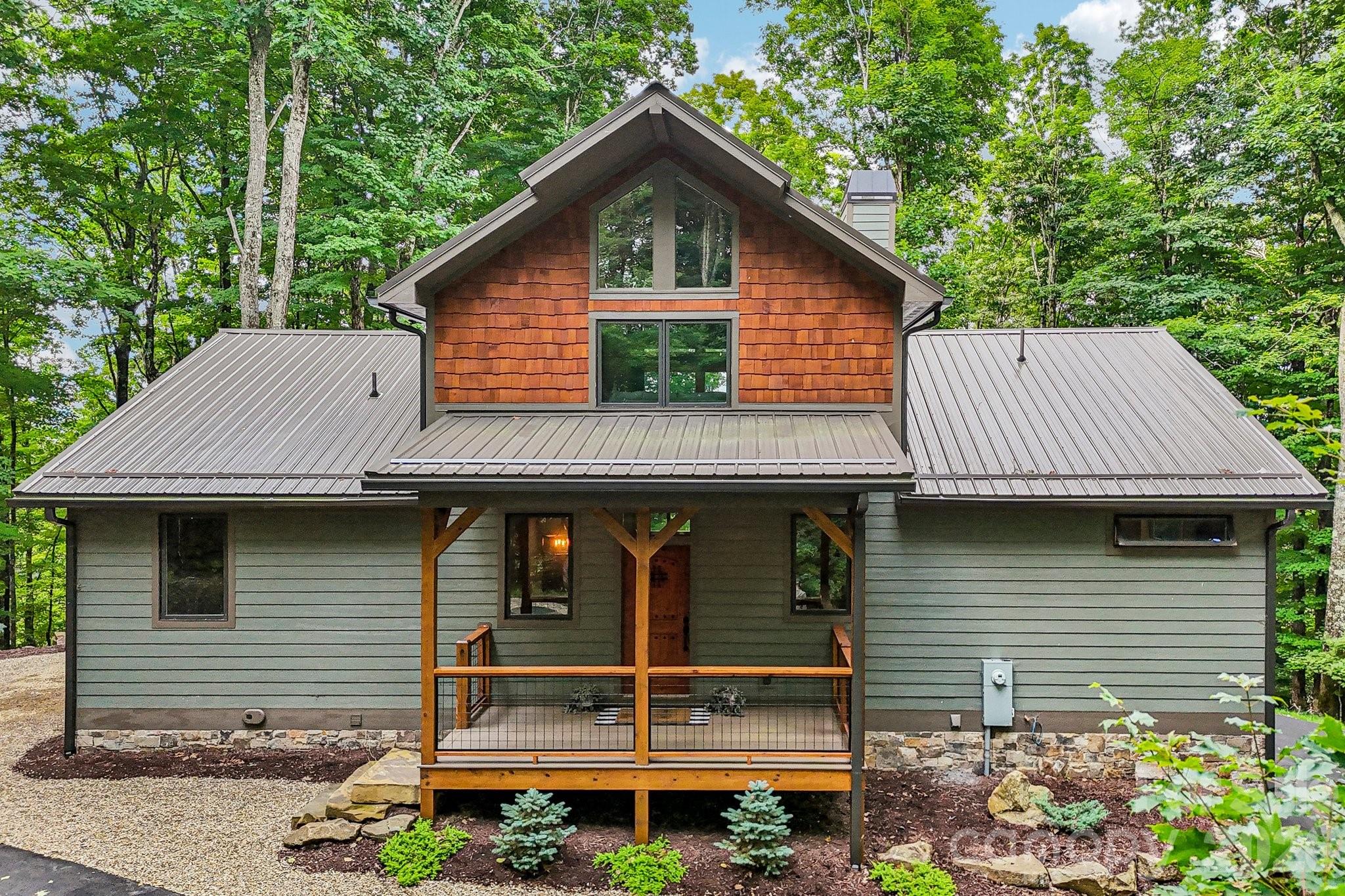 1067 English Ridge Drive Property Photo 8
