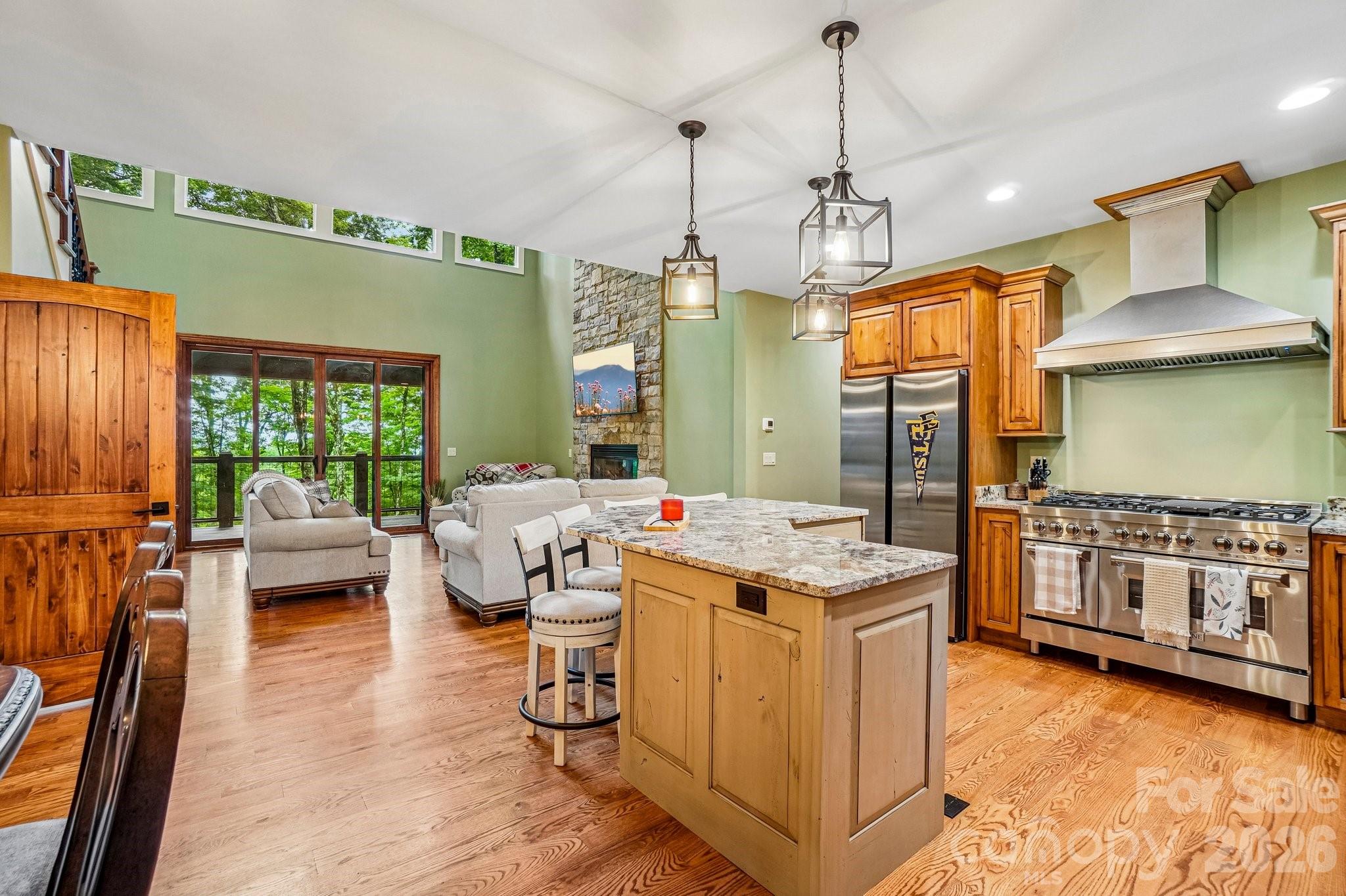 1067 English Ridge Drive Property Photo 18