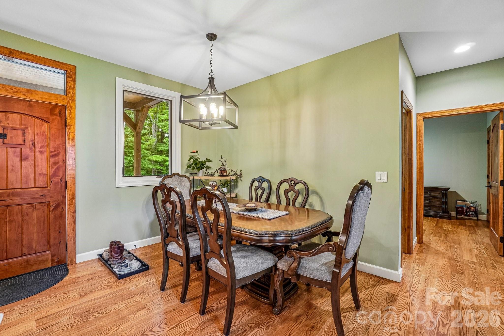 1067 English Ridge Drive Property Photo 19