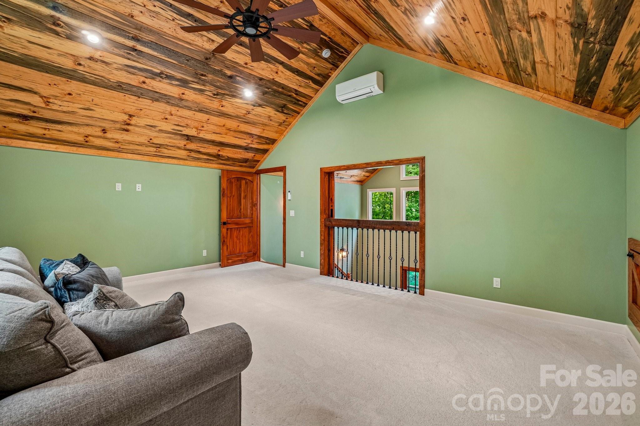 1067 English Ridge Drive Property Photo 23