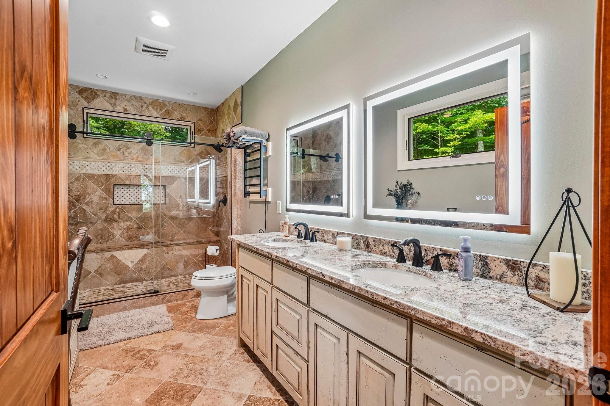 1067 English Ridge Drive Property Photo 27