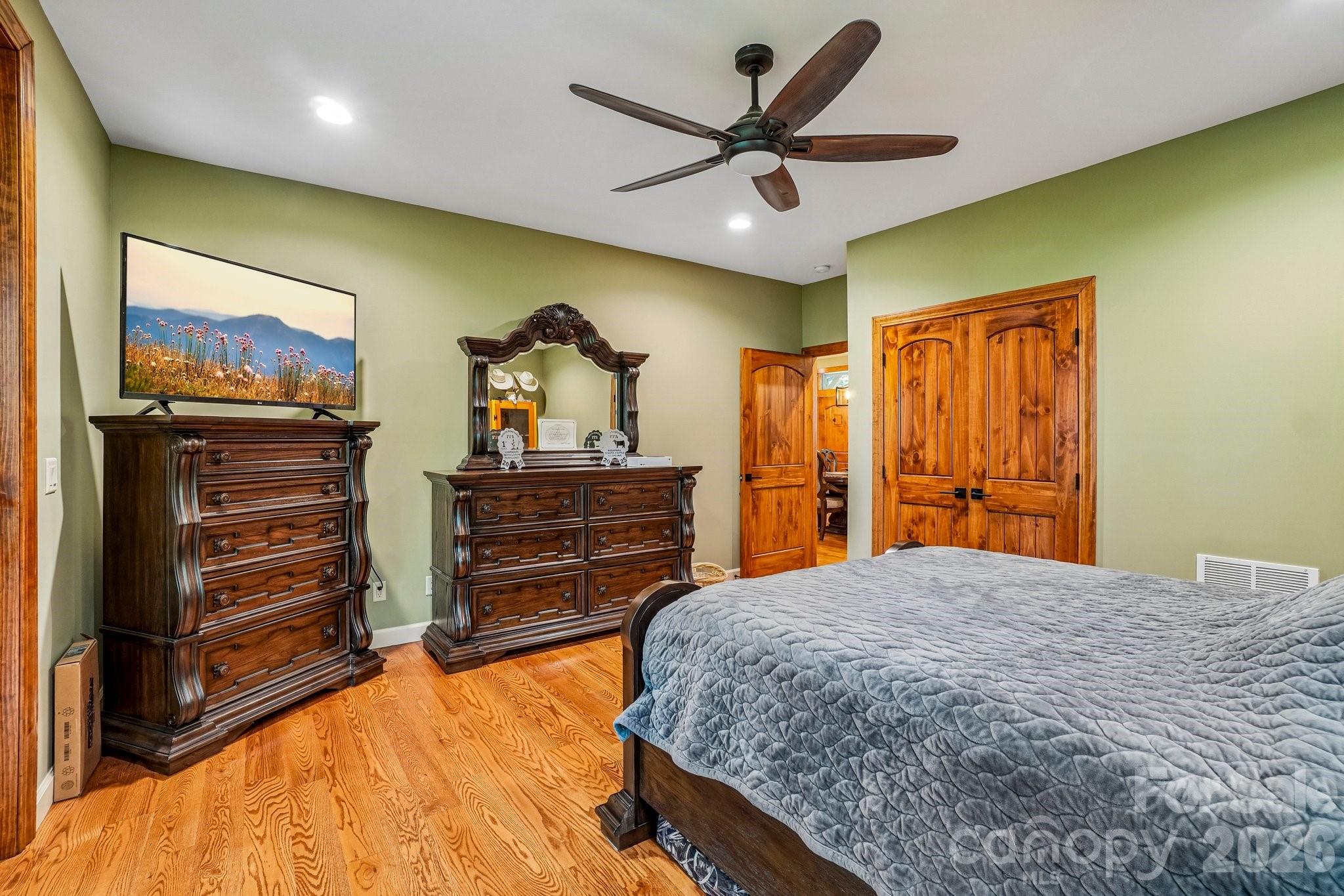 1067 English Ridge Drive Property Photo 33