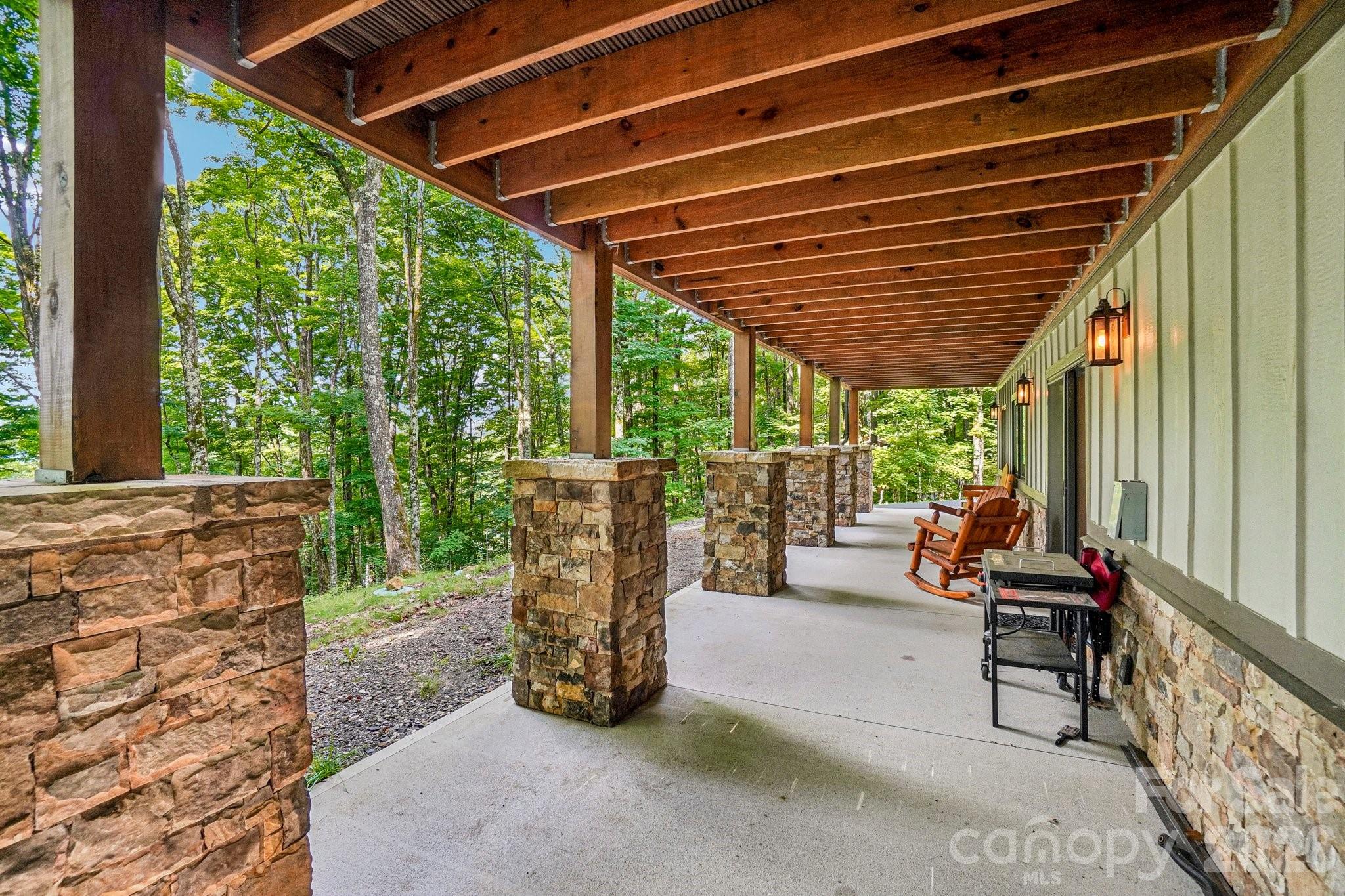 1067 English Ridge Drive Property Photo 45