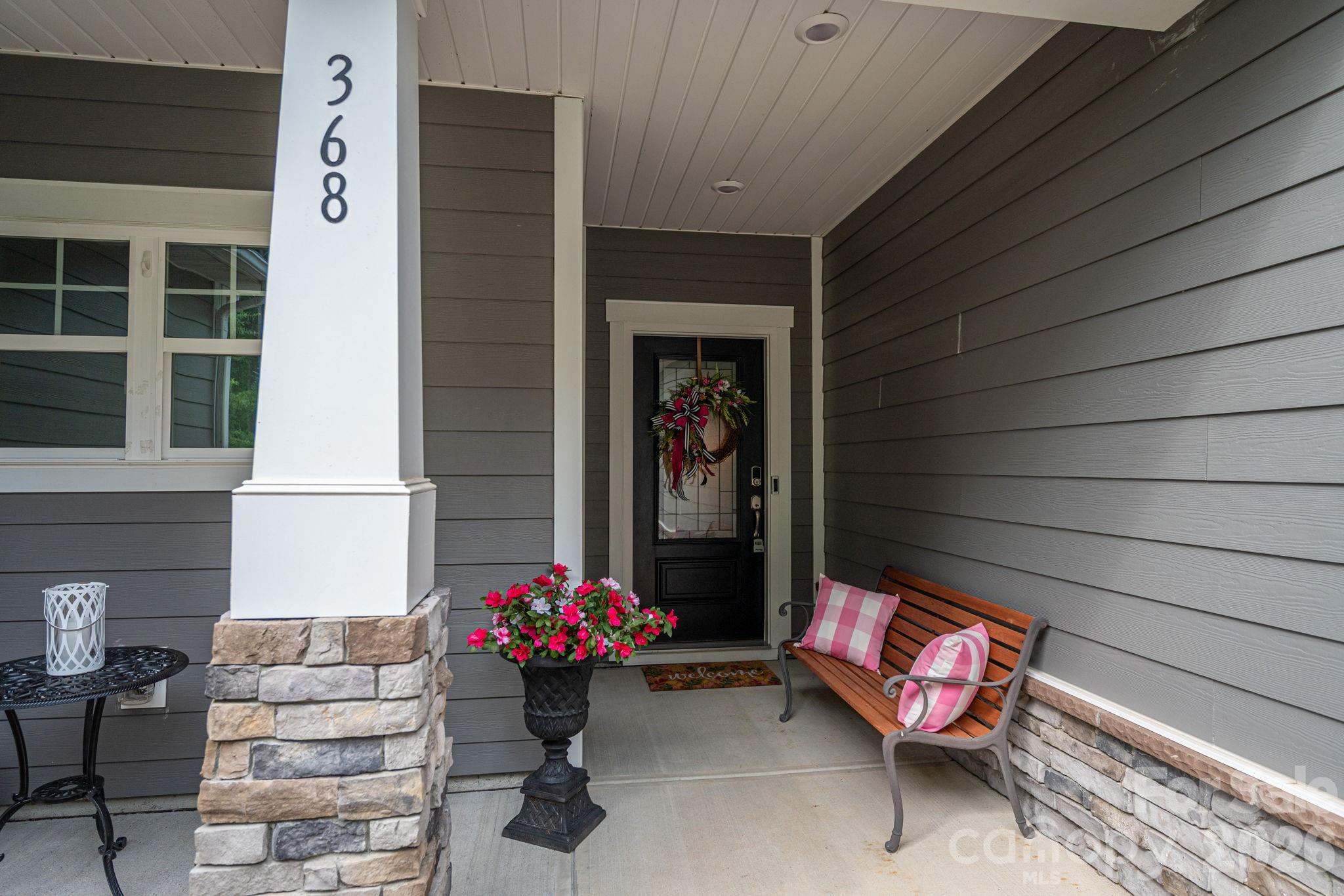 368 Picasso Trail Property Photo 4