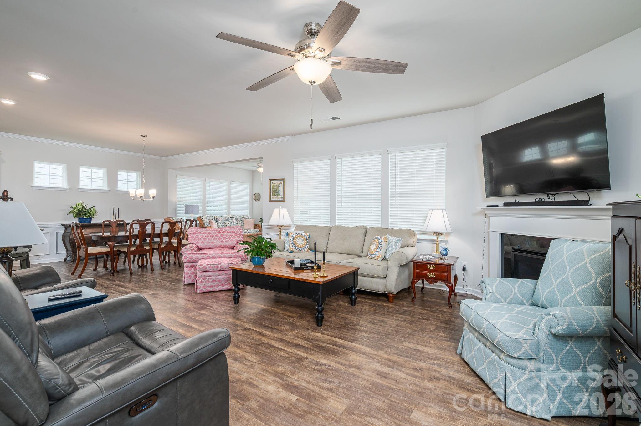 368 Picasso Trail Property Photo 6