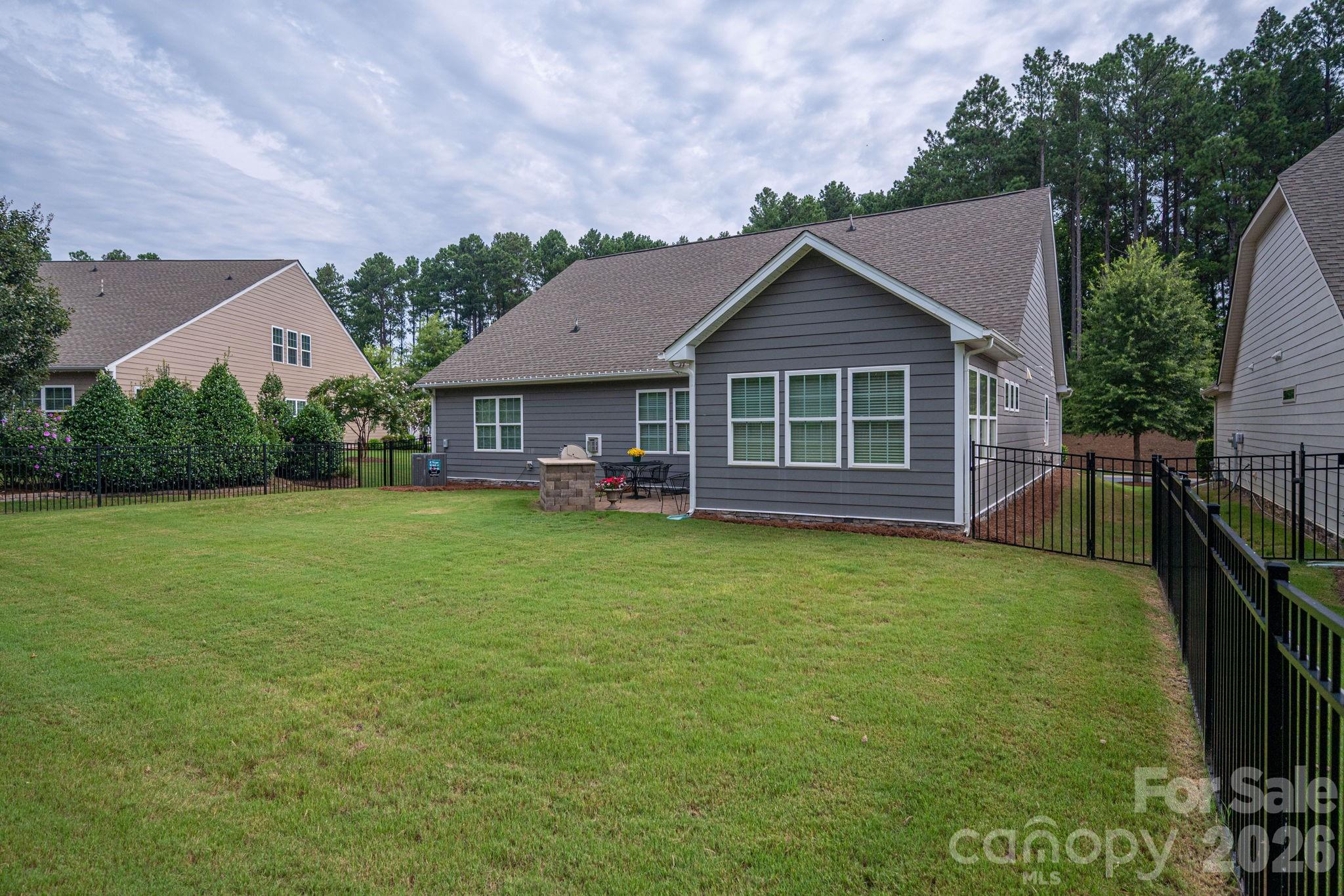 368 Picasso Trail Property Photo 36