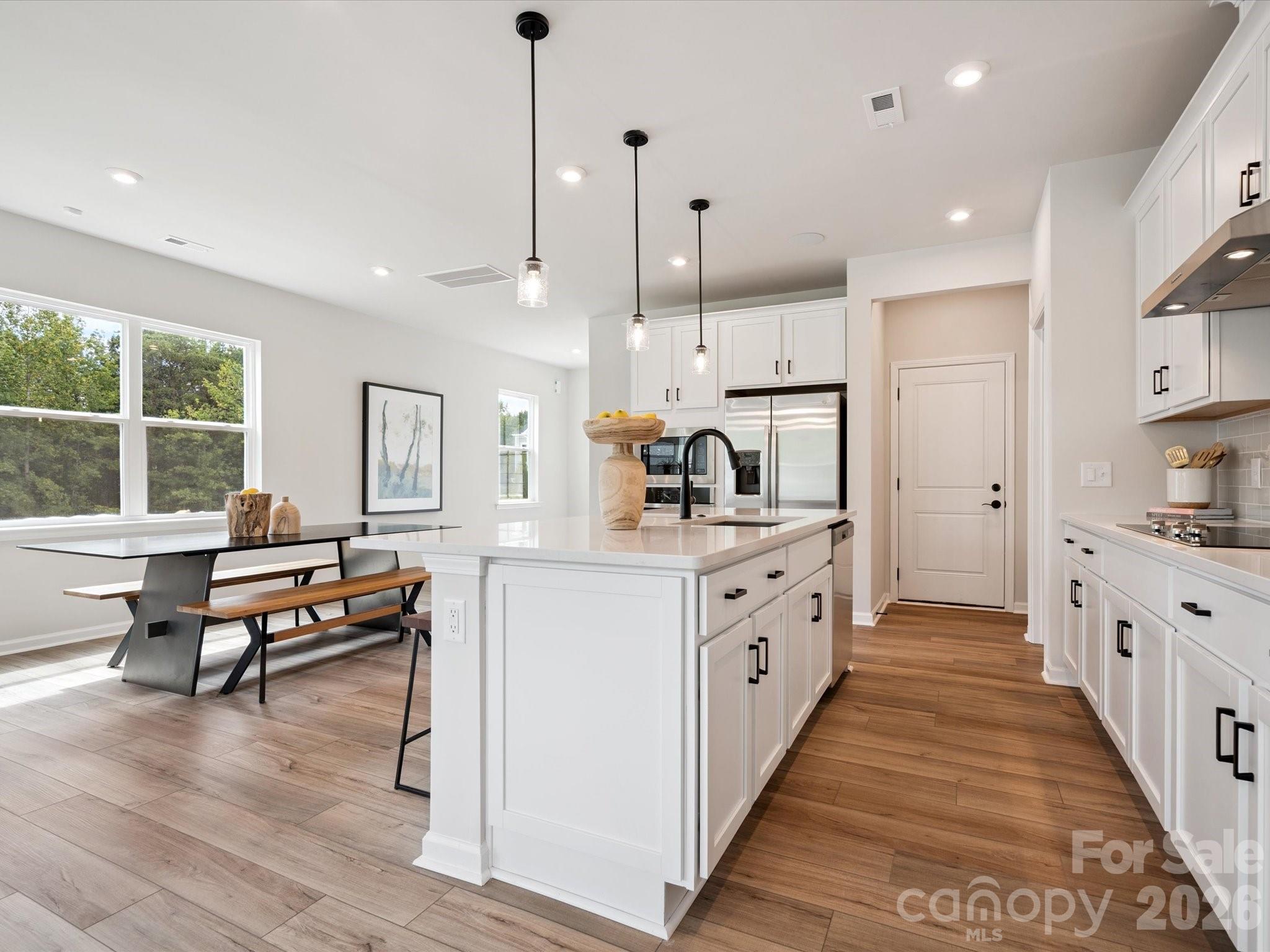 715 Bowery Place Property Photo 7