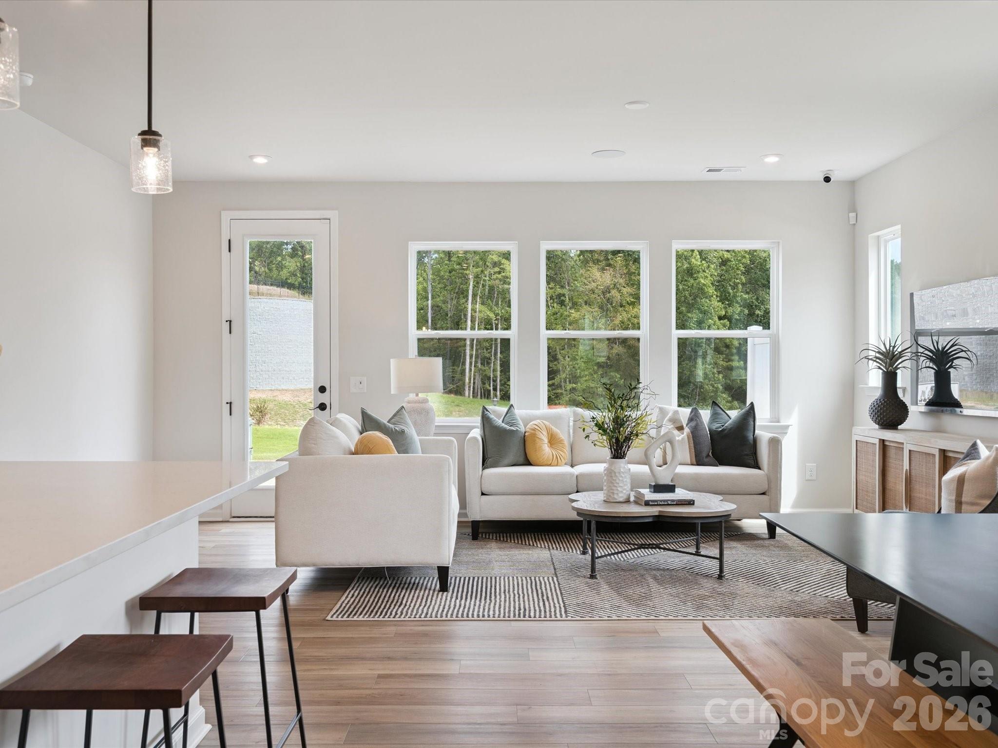 715 Bowery Place Property Photo 14