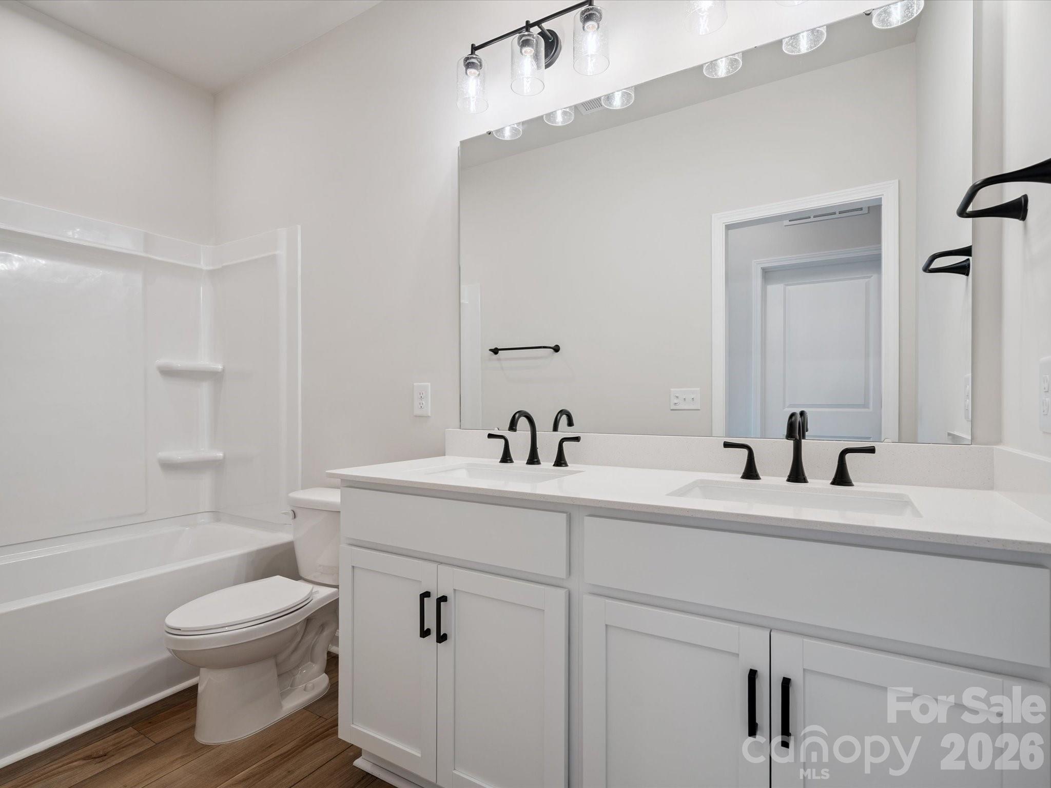 715 Bowery Place Property Photo 21