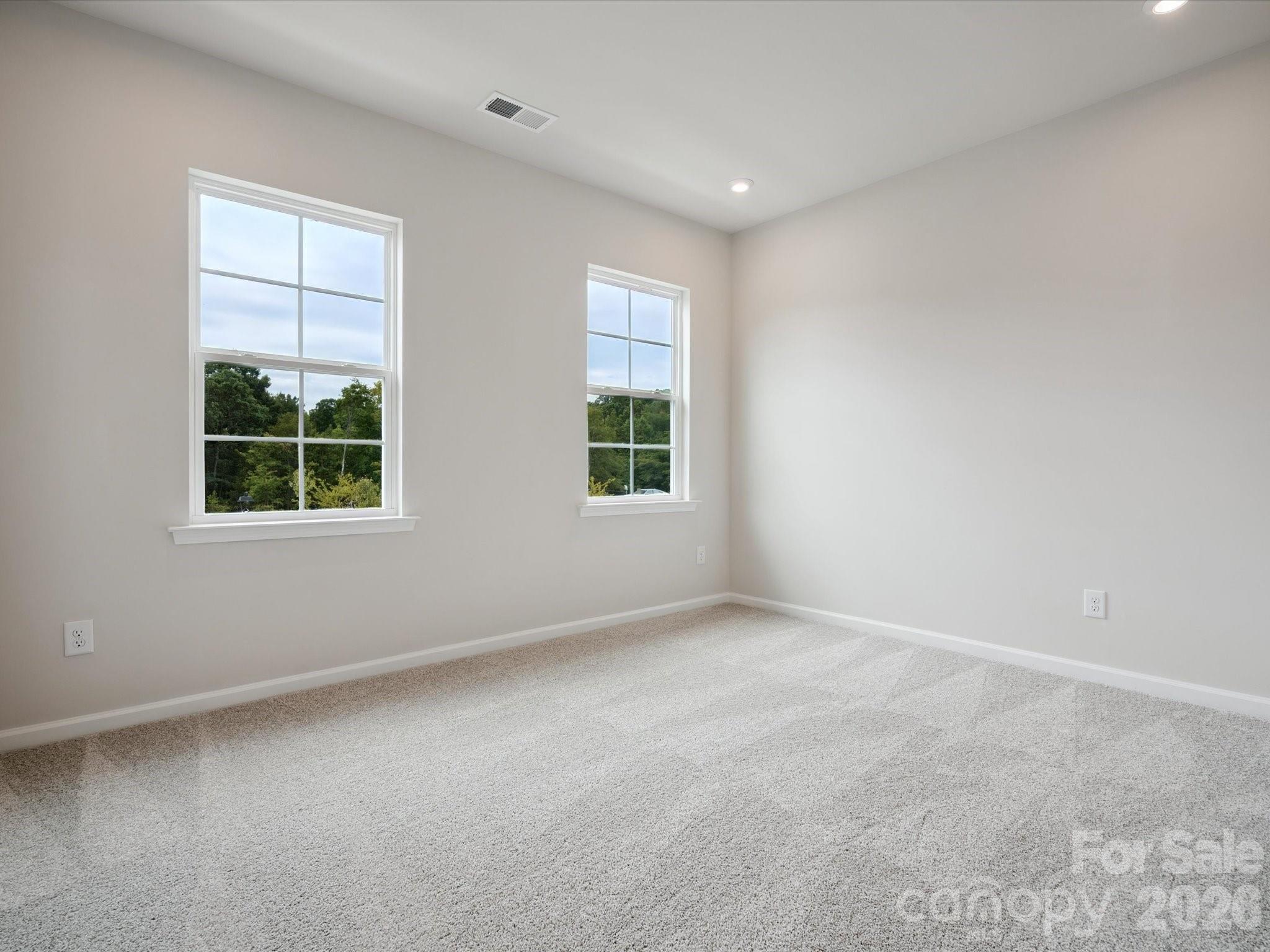 715 Bowery Place Property Photo 24