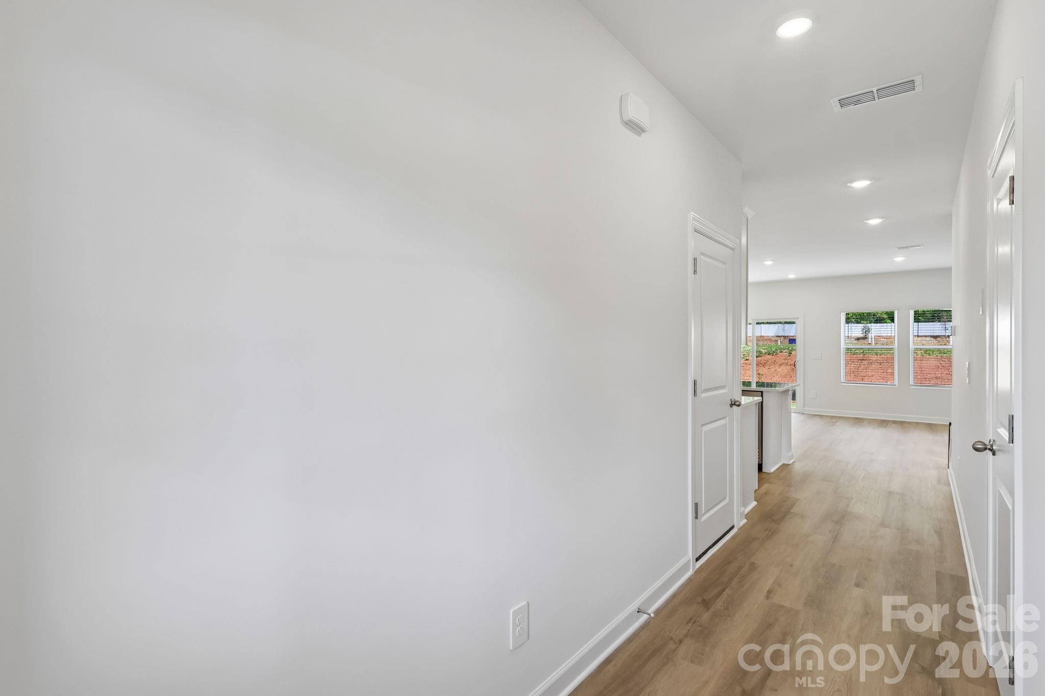 1131 Rosetta Drive Property Photo 4