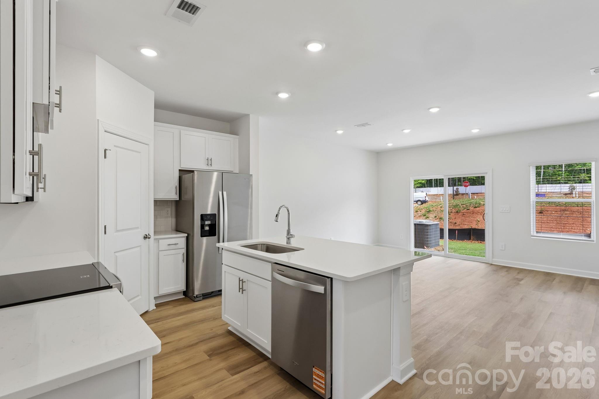 1131 Rosetta Drive Property Photo 10