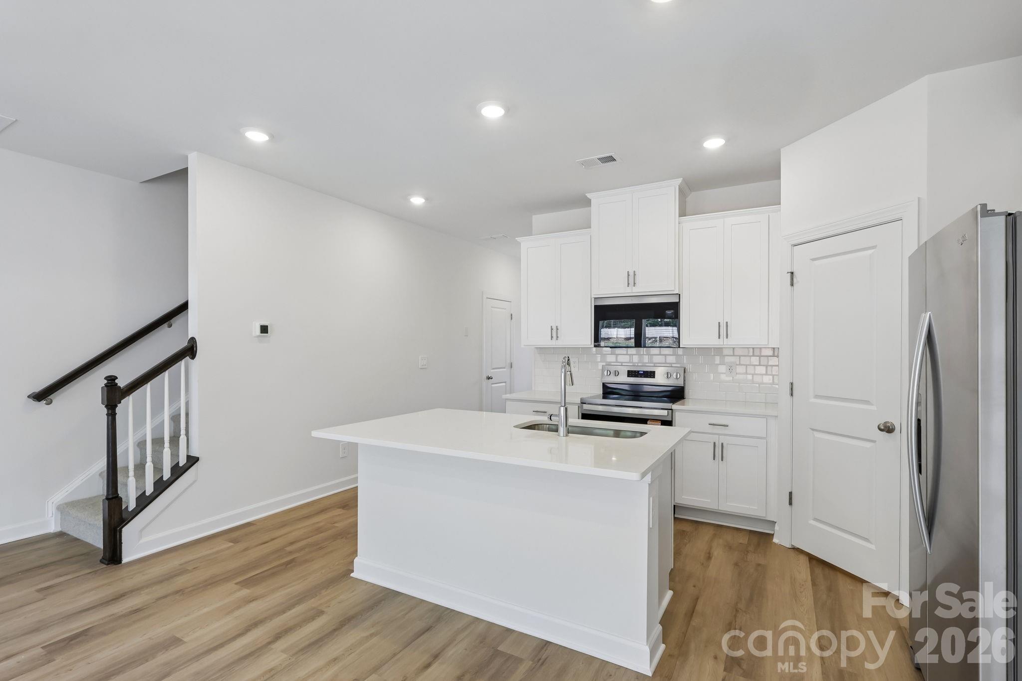 1131 Rosetta Drive Property Photo 12