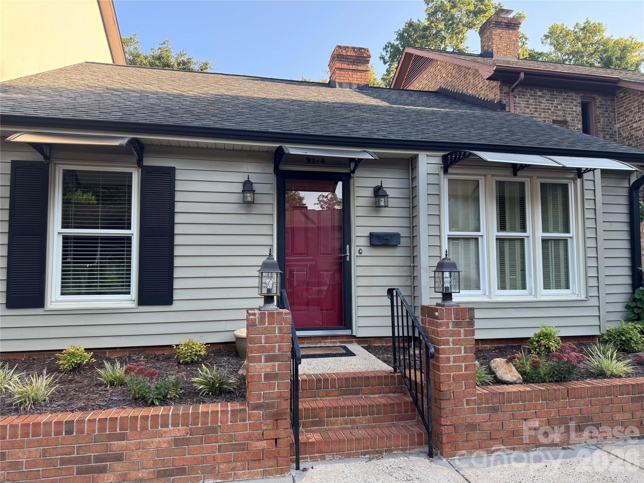 91 Edgemont Avenue 4 Property Photo 2