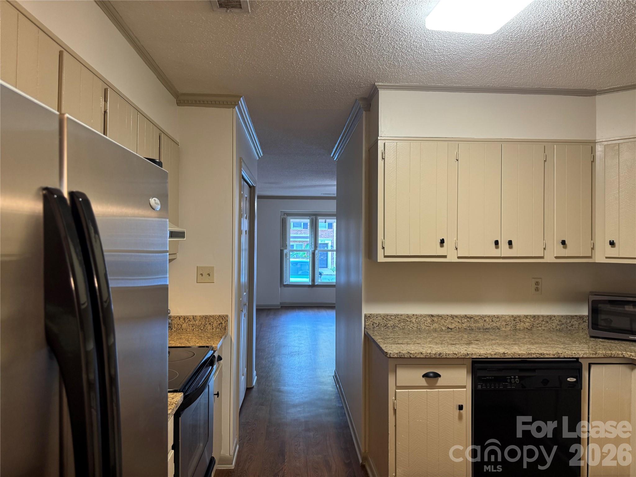 91 Edgemont Avenue 4 Property Photo 11