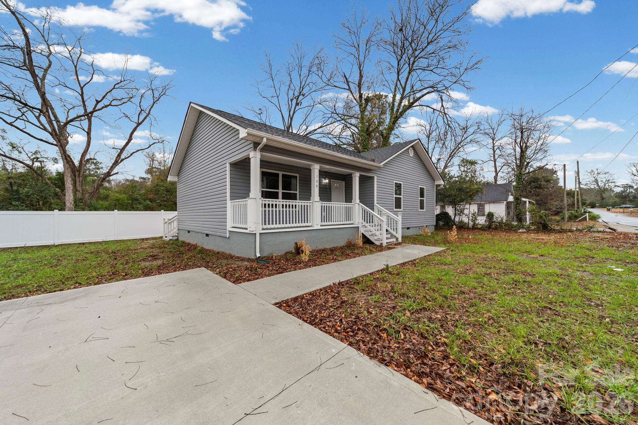 109 Haddock Road Property Photo 2