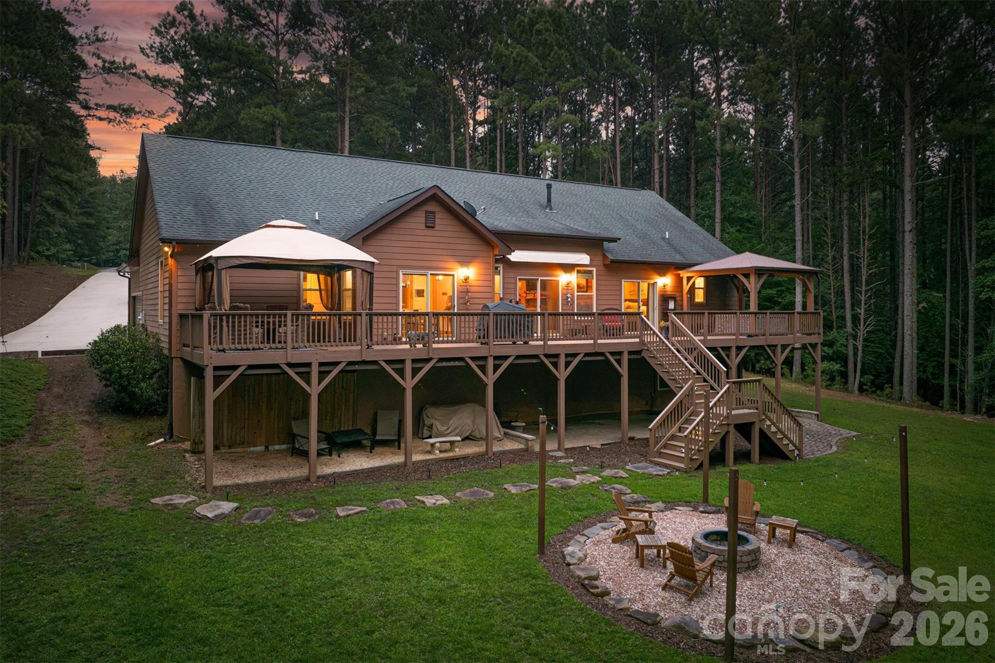 2079 Dockside Place Property Photo 2