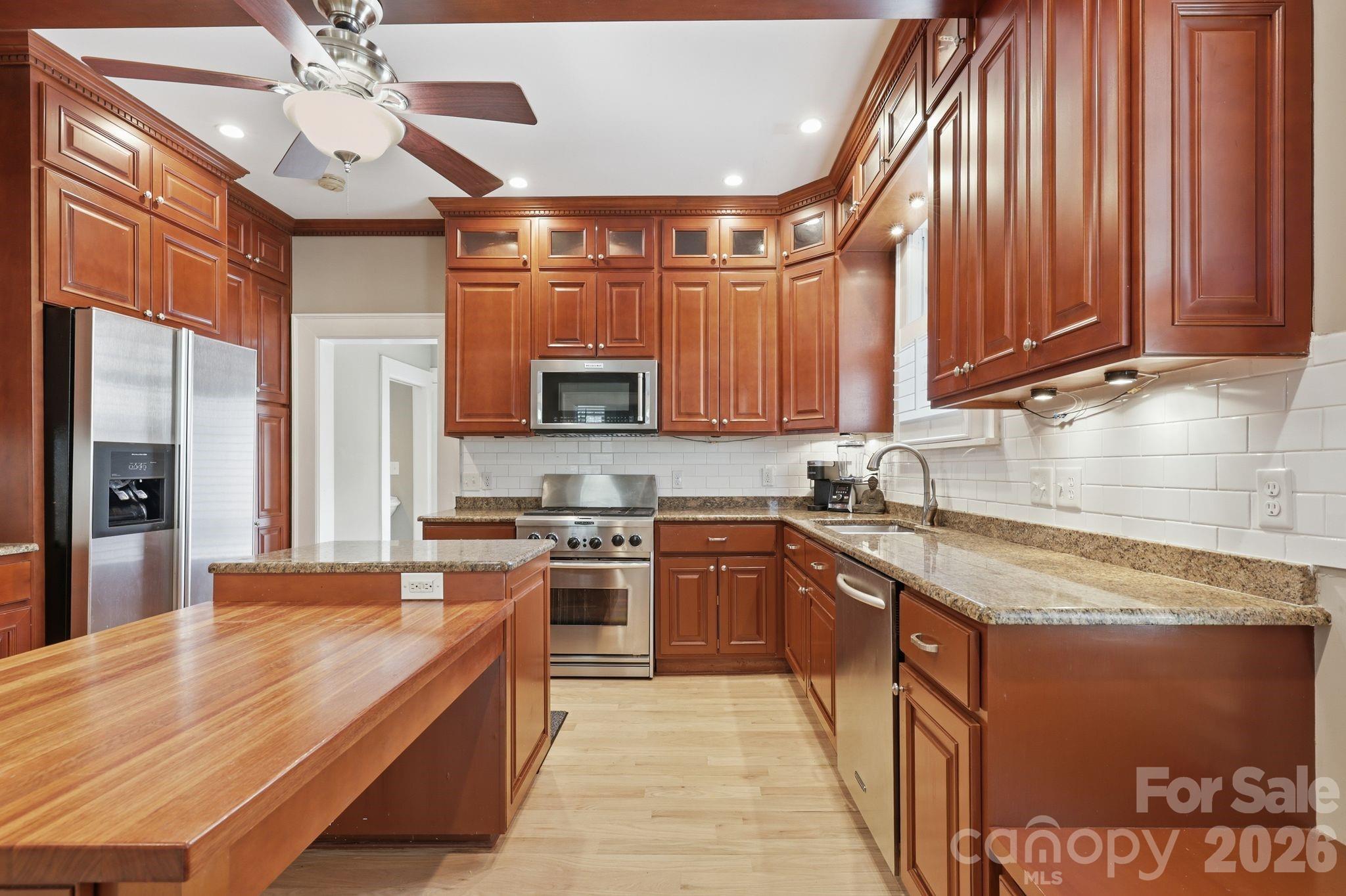 46 Nw Marsh Avenue Property Photo 12