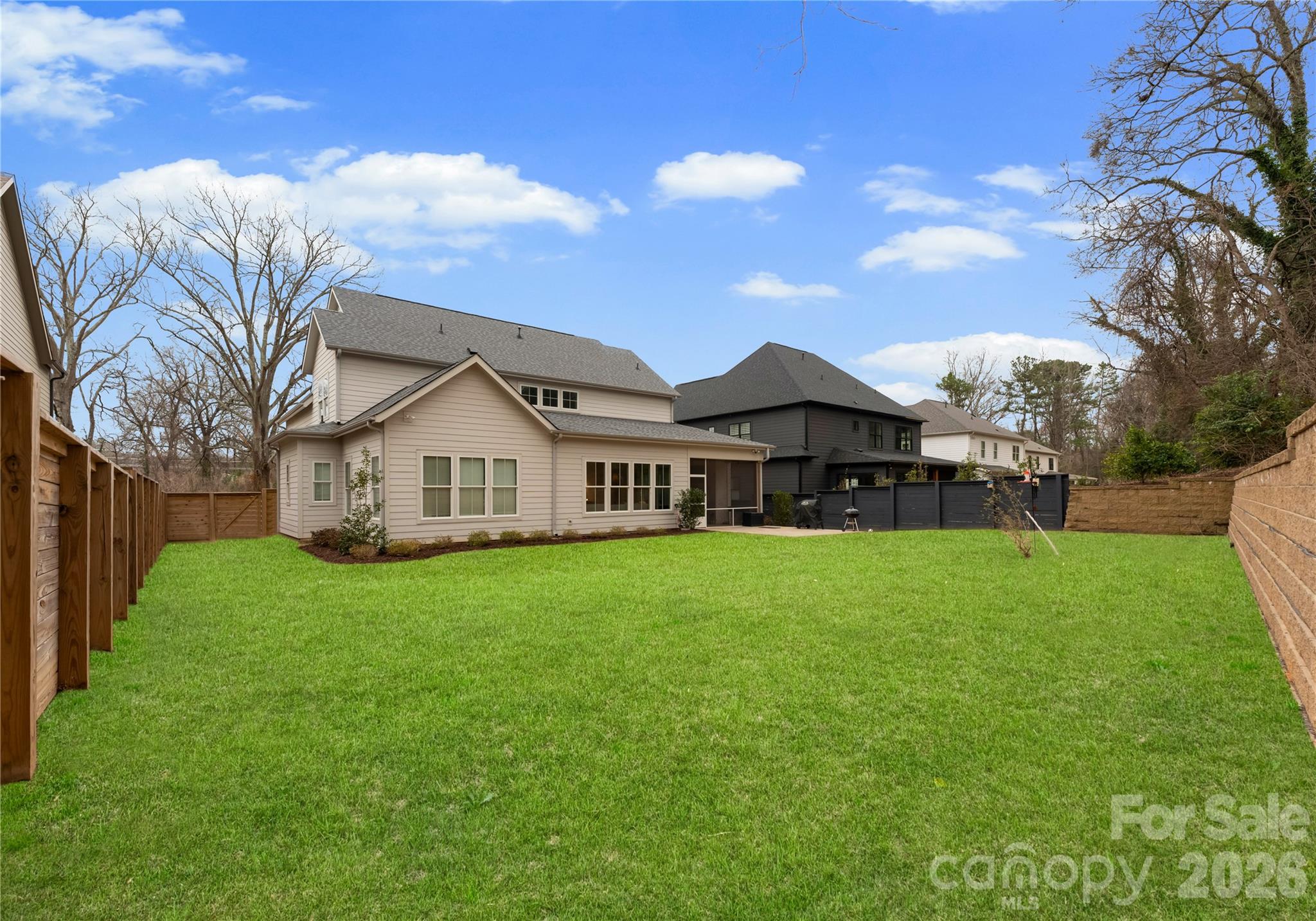 1527 St George Street Property Photo 4