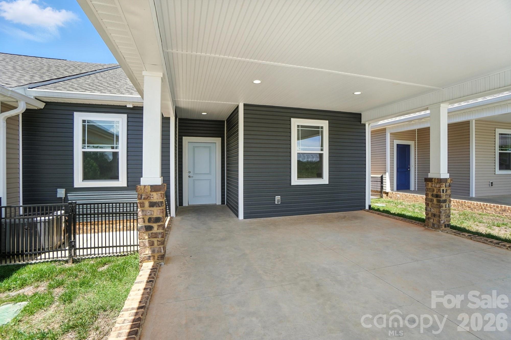 1518 29th Street Property Photo 3