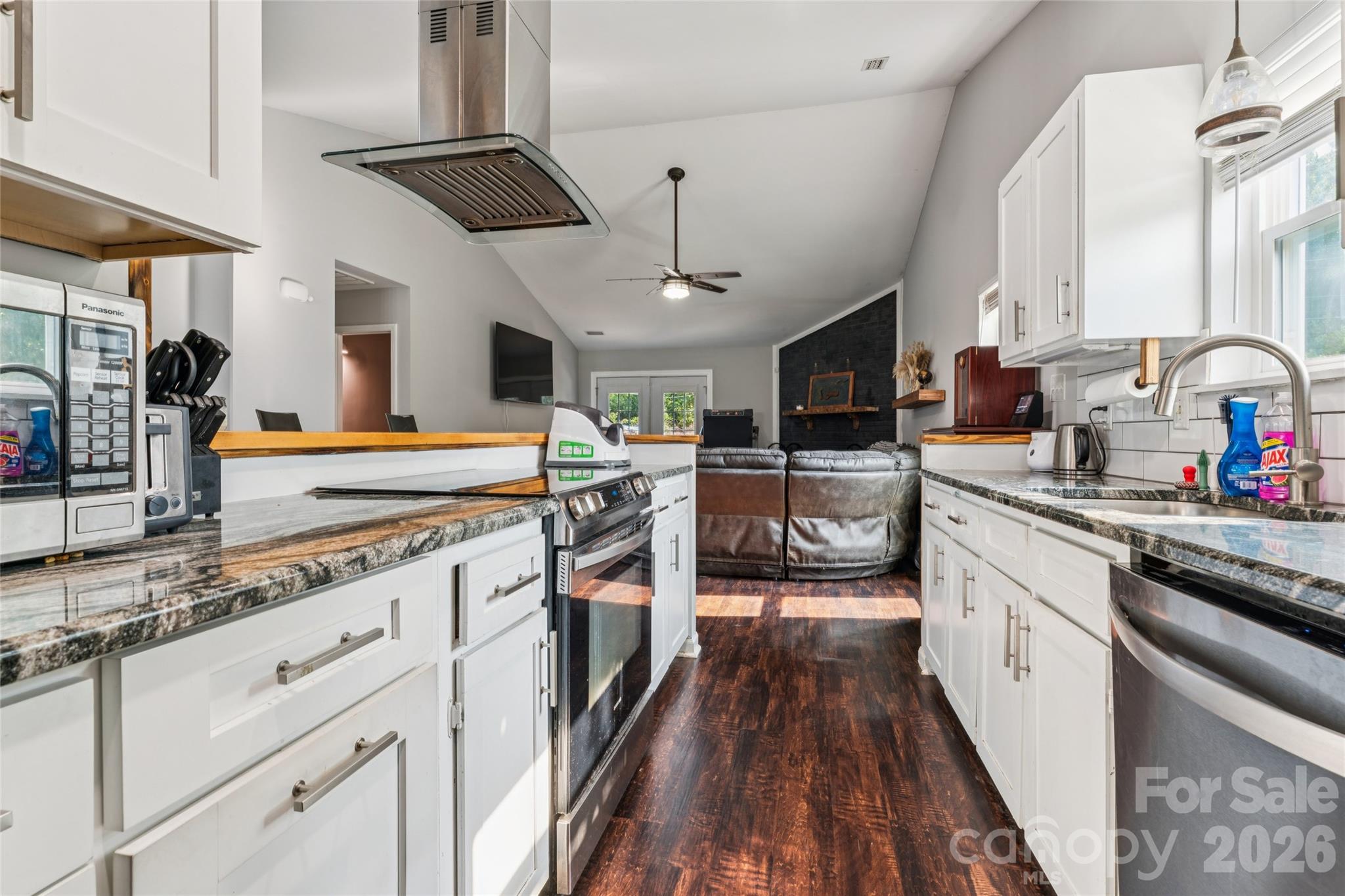 3554 Jared Court Property Photo 8