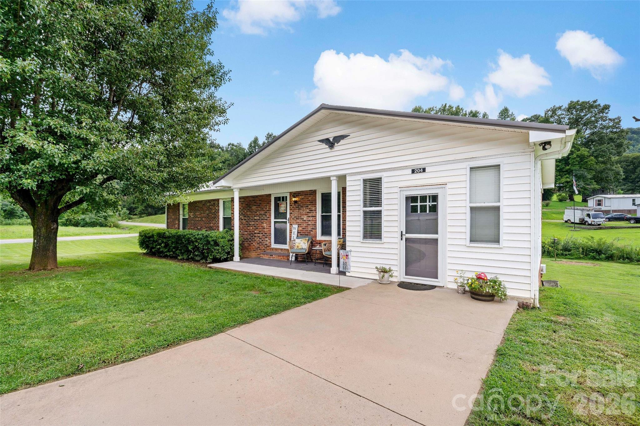 204 Quail Hollow Road Property Photo 3