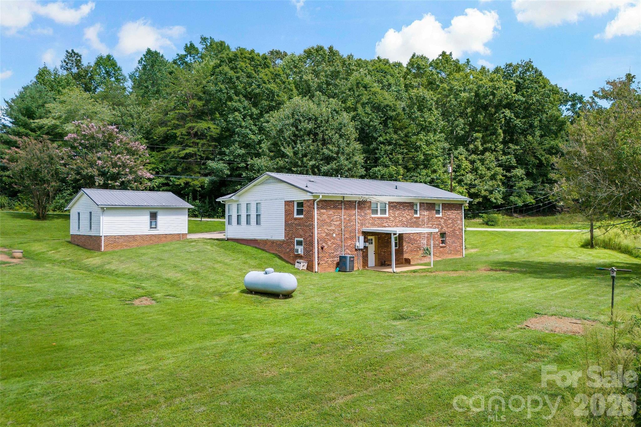 204 Quail Hollow Road Property Photo 4