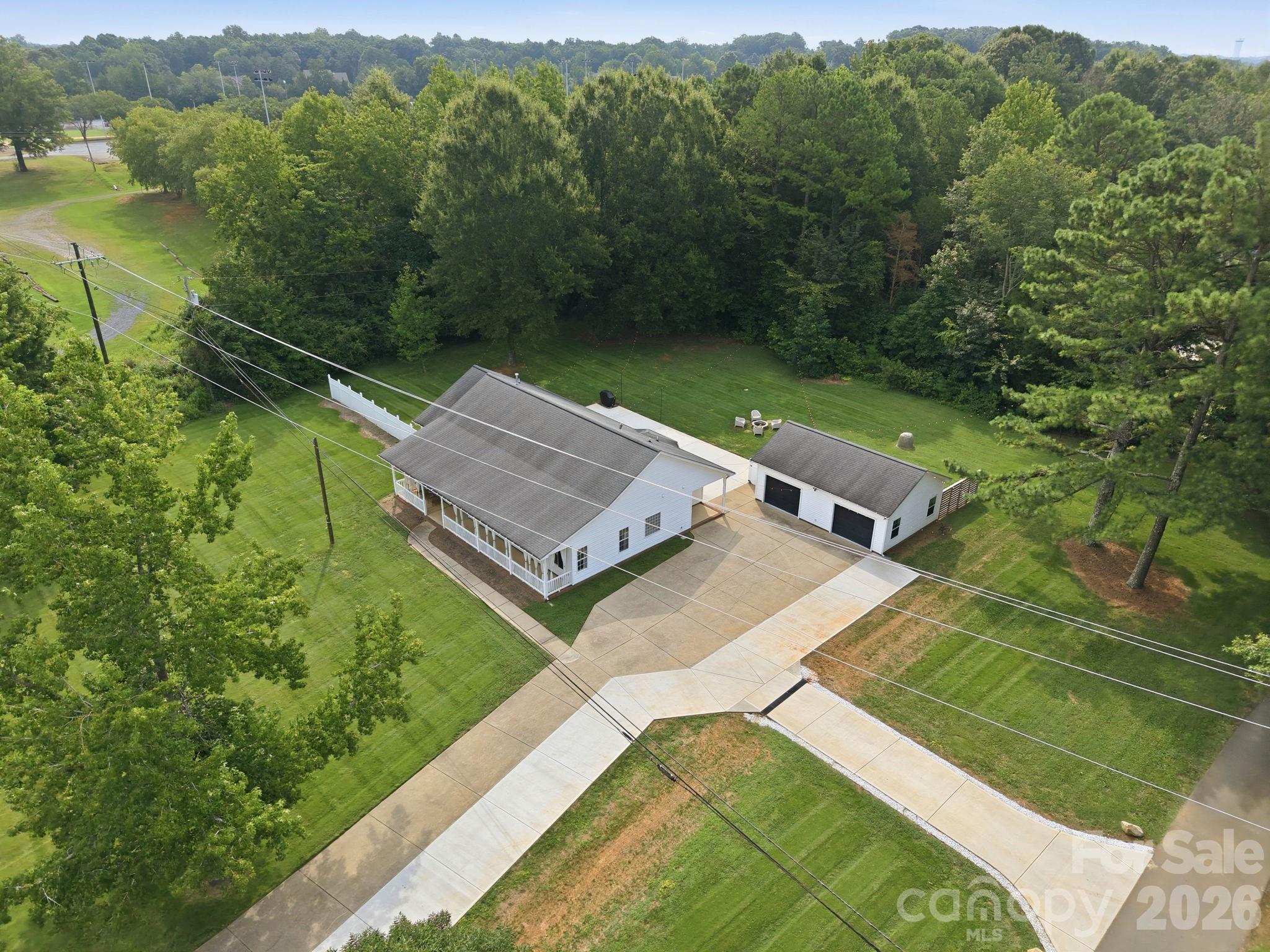 9552 Brief Road Property Photo 6