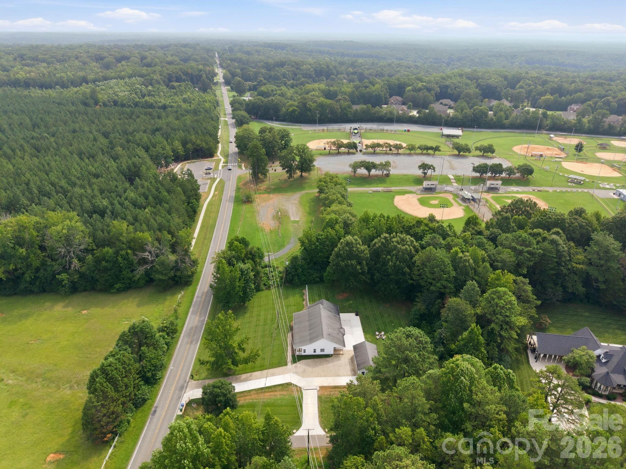 9552 Brief Road Property Photo 7