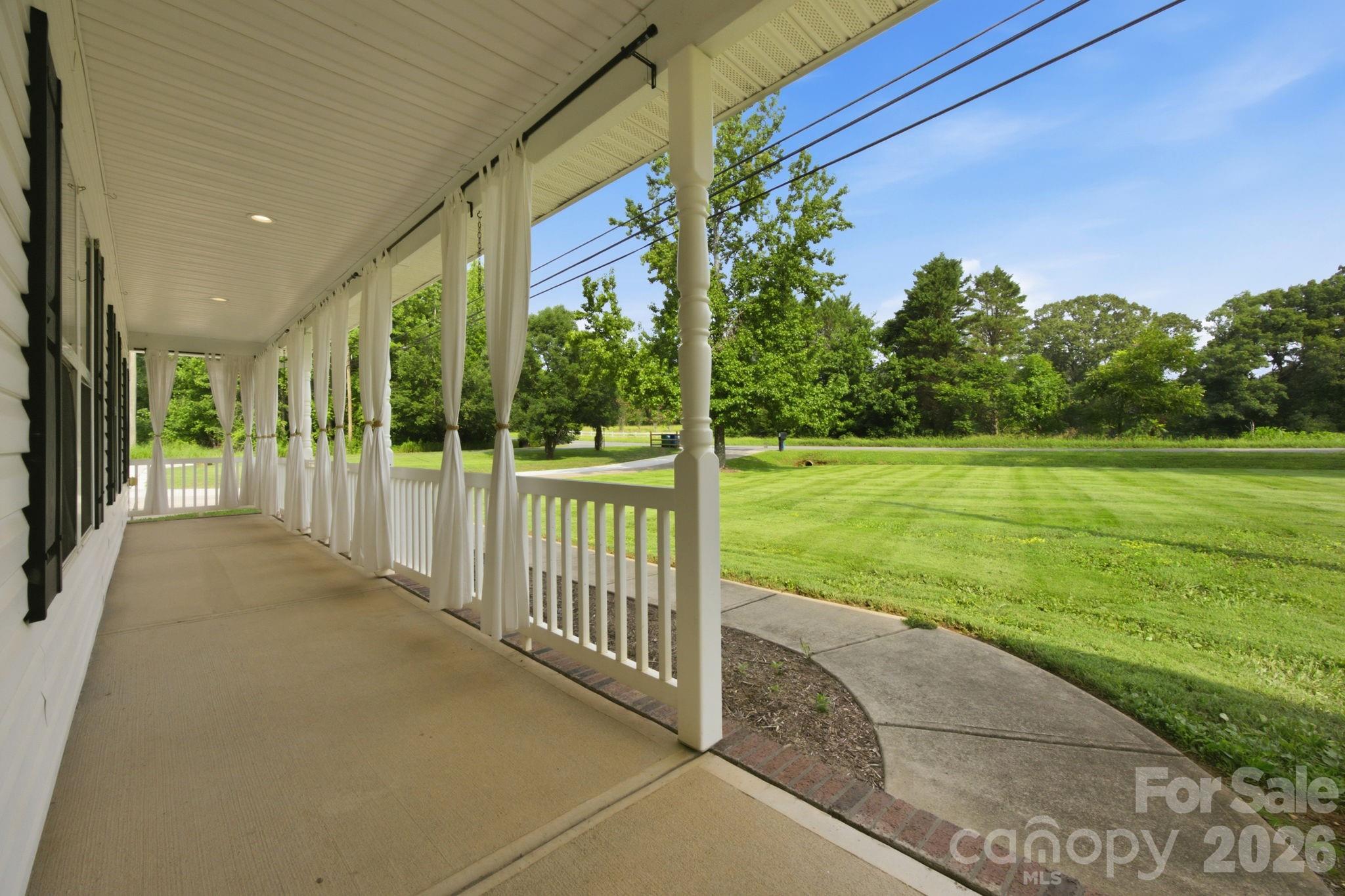 9552 Brief Road Property Photo 12
