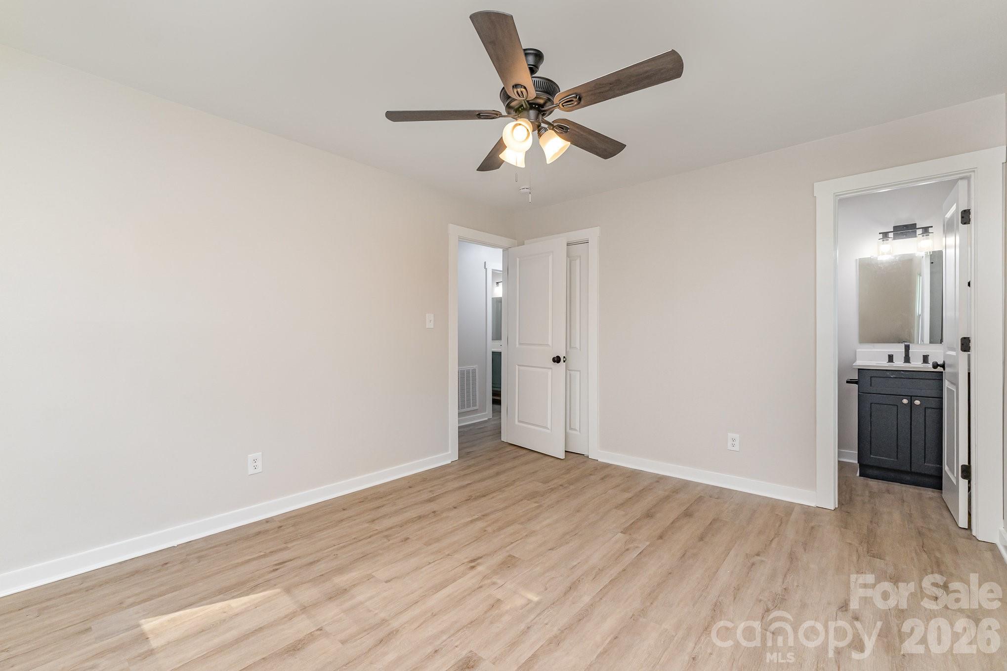 6557 Covecreek Drive Property Photo 16