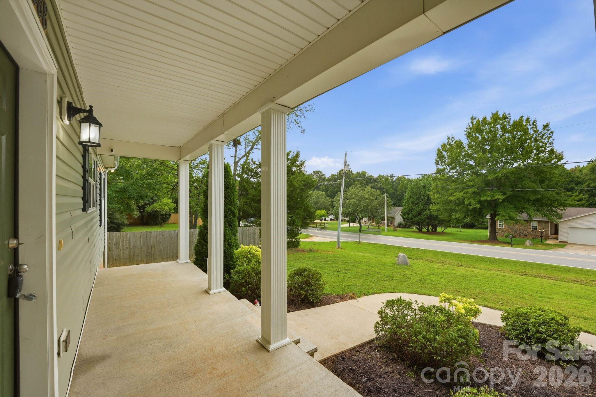 4888 Slanting Bridge Road Property Photo 2