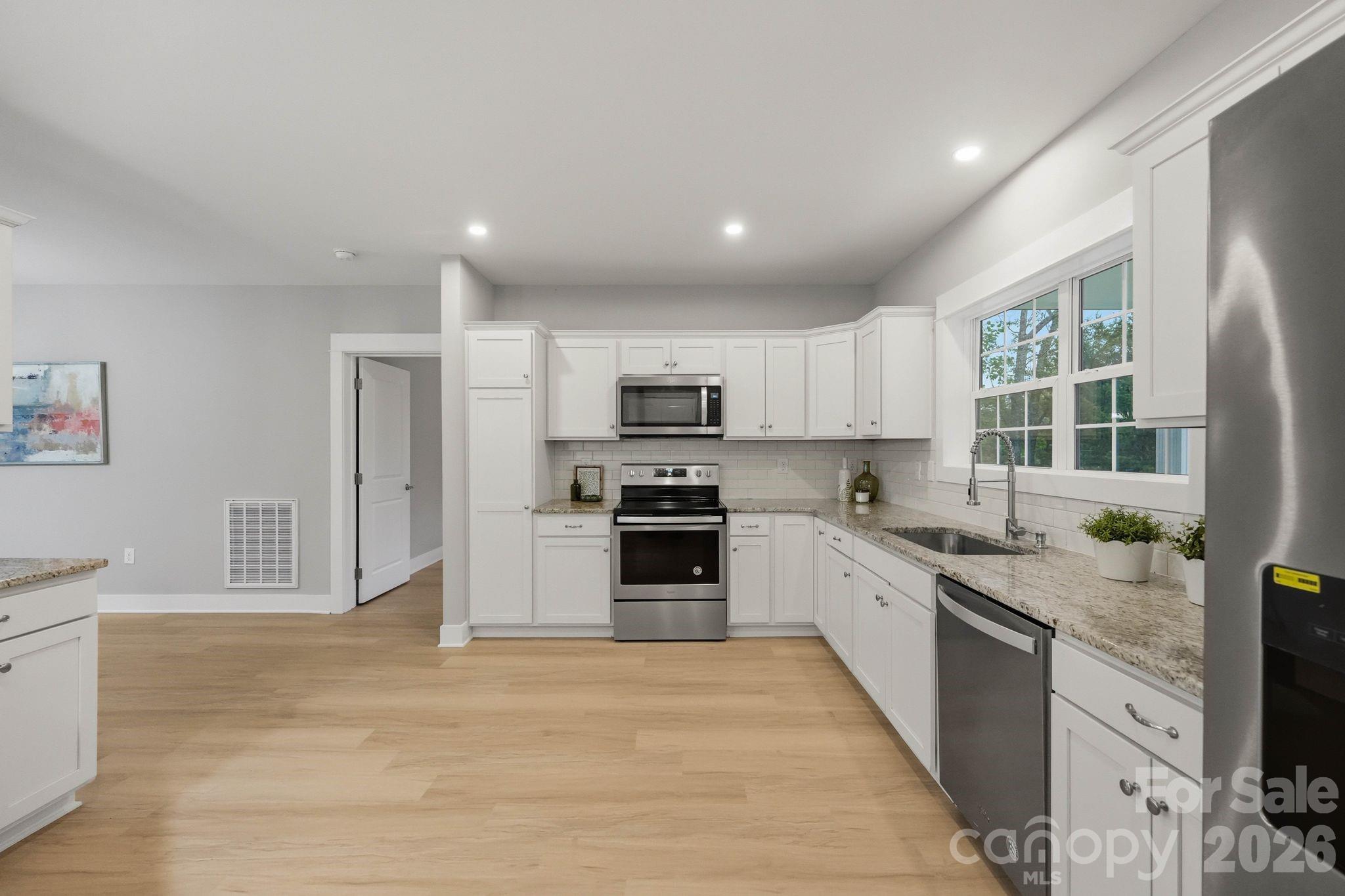 4888 Slanting Bridge Road Property Photo 12