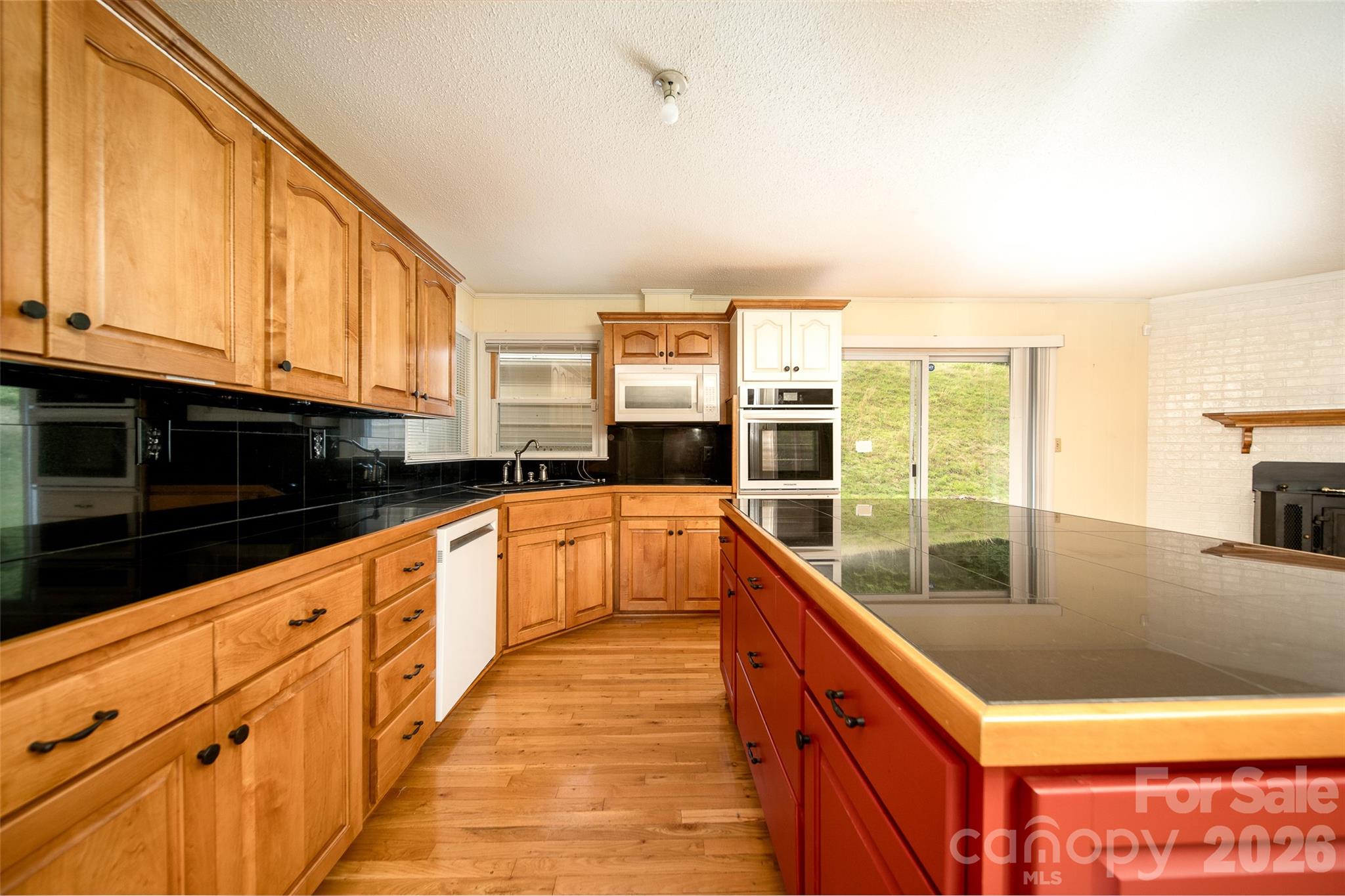 821 Tanasee Gap Road Property Photo 5