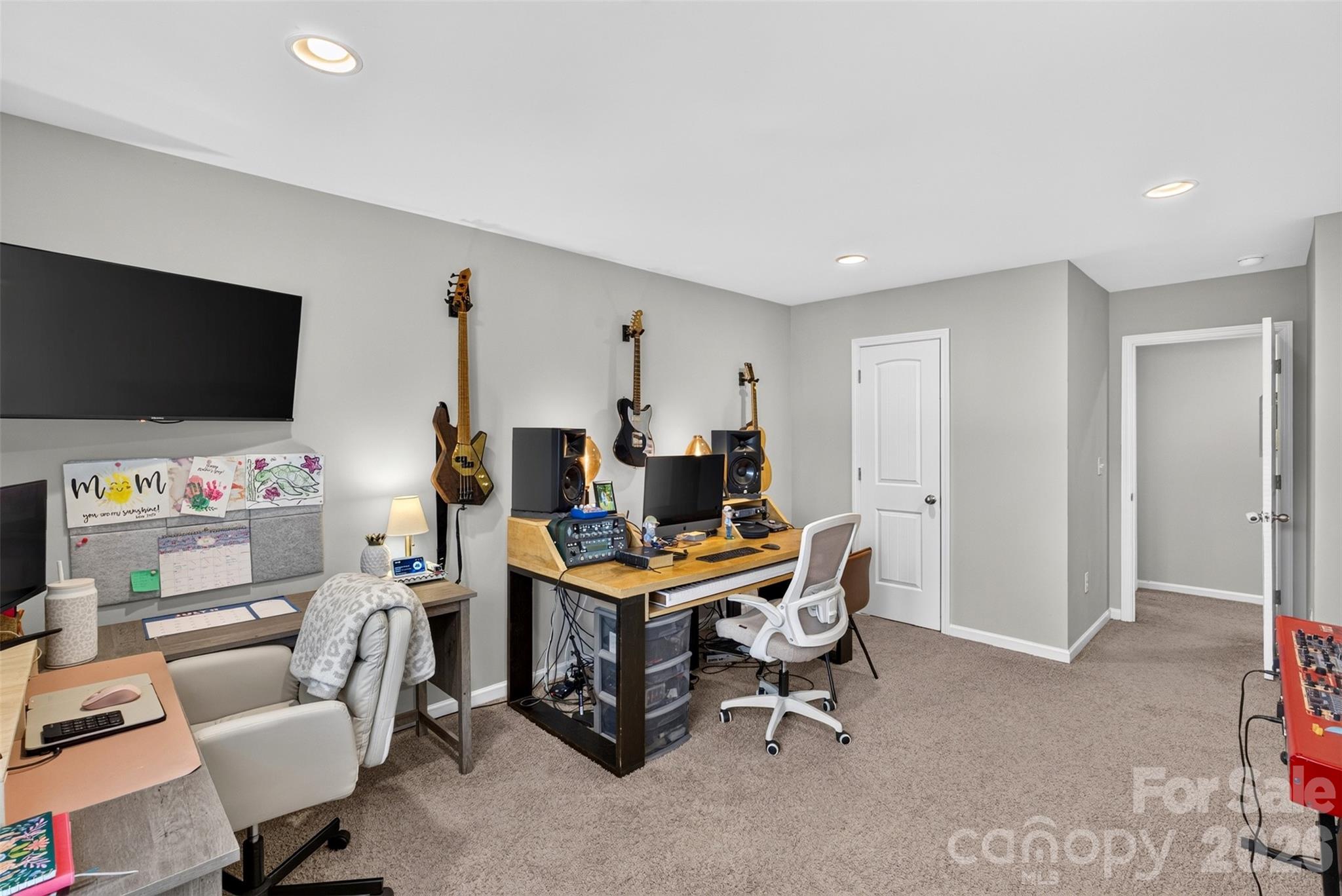 716 Stilmore Drive Property Photo 37