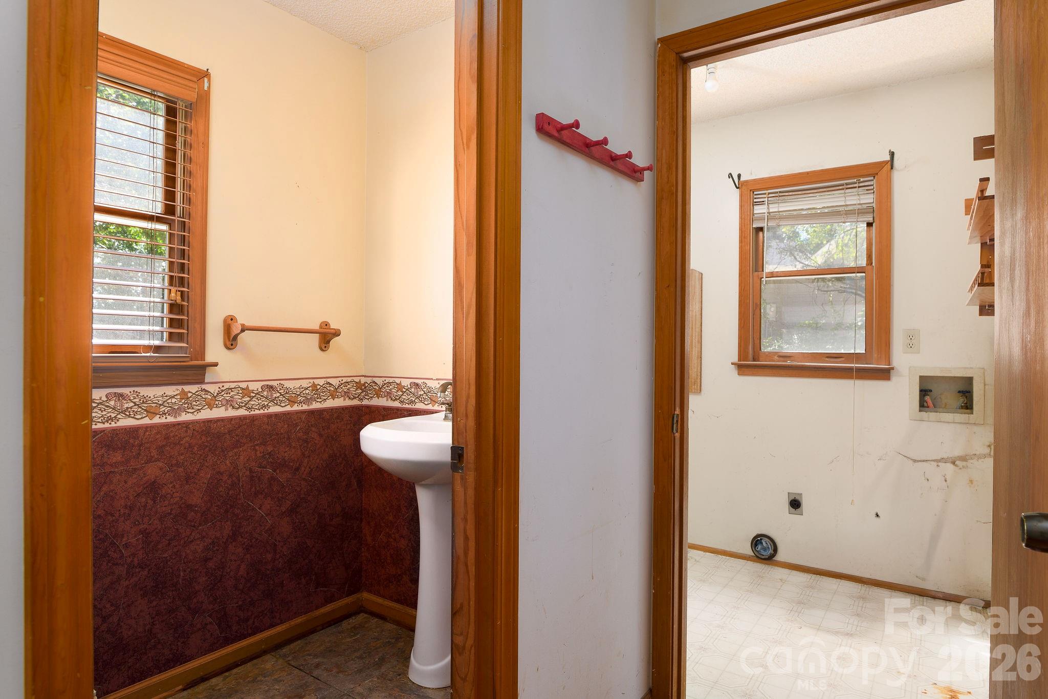 540 Waters Road Property Photo 36