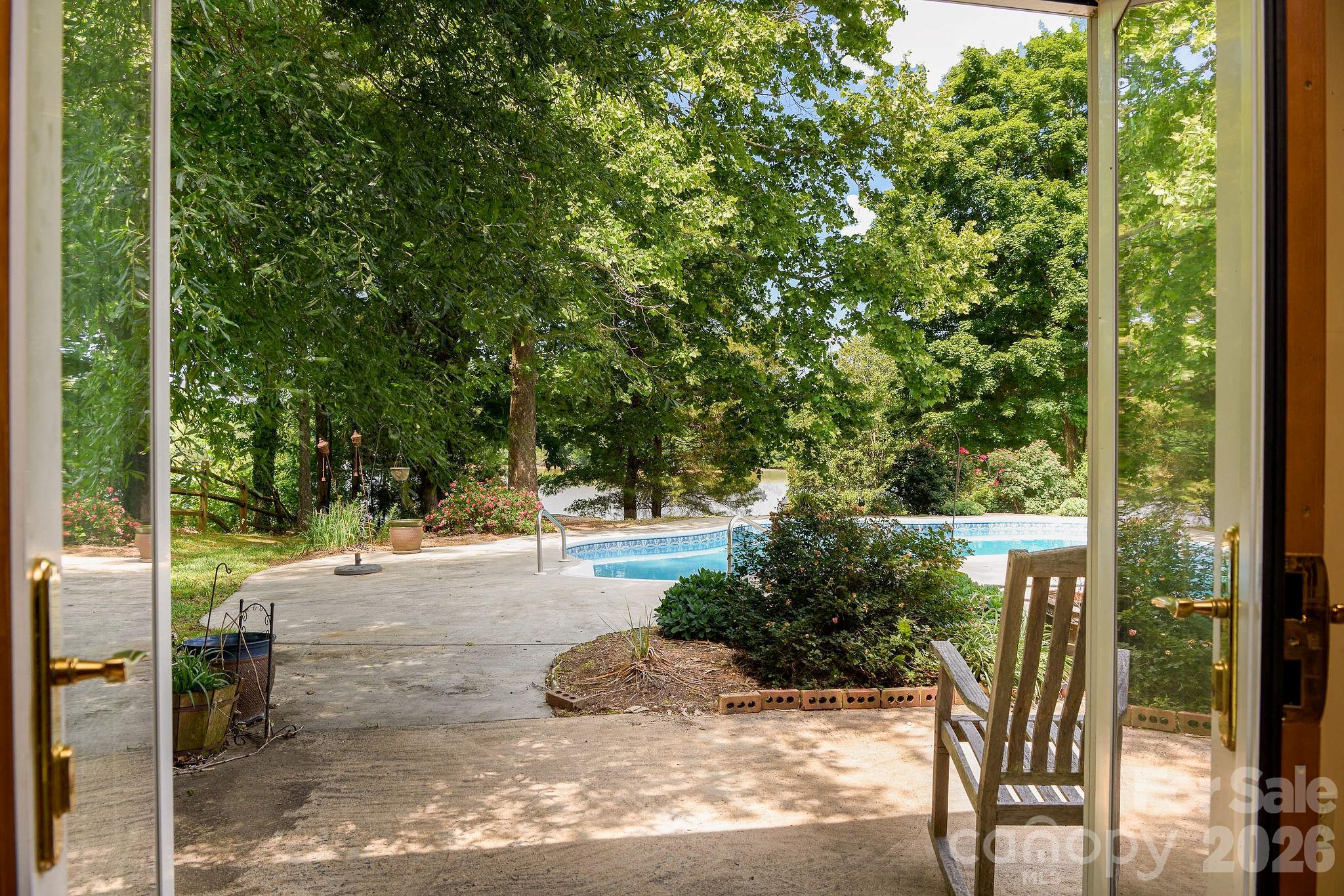 540 Waters Road Property Photo 40
