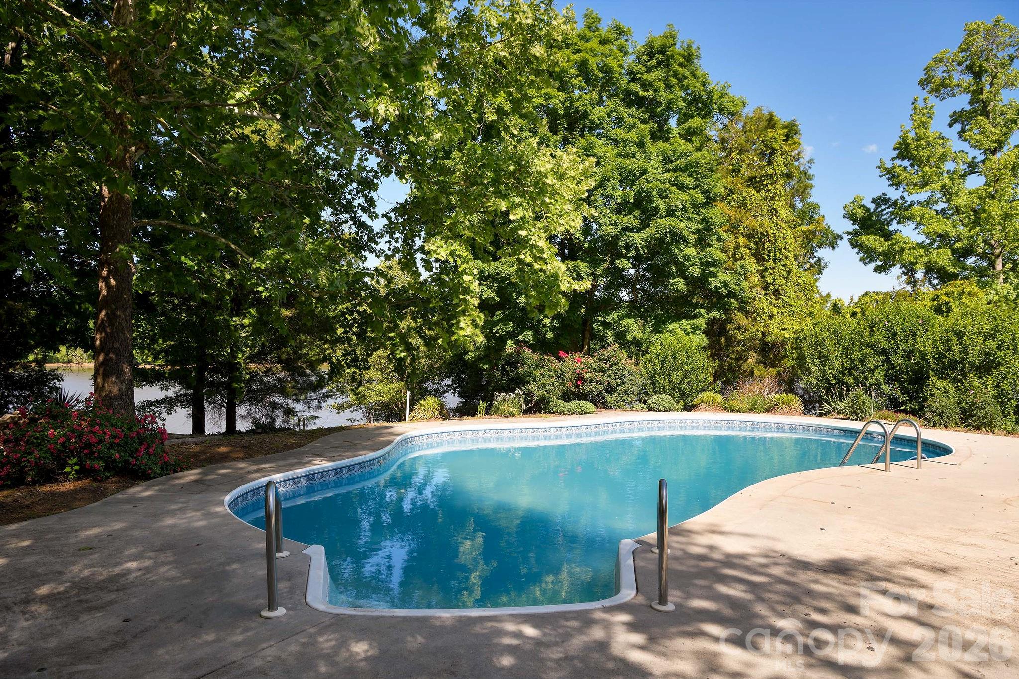 540 Waters Road Property Photo 41