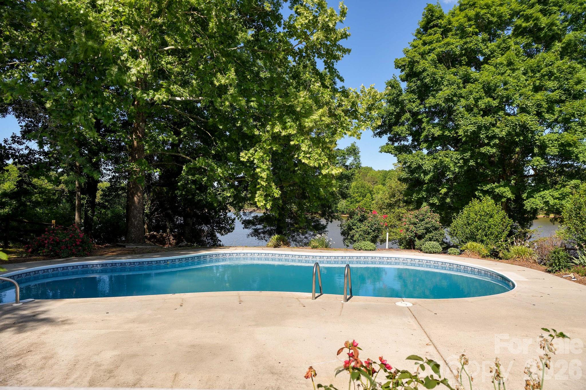 540 Waters Road Property Photo 42
