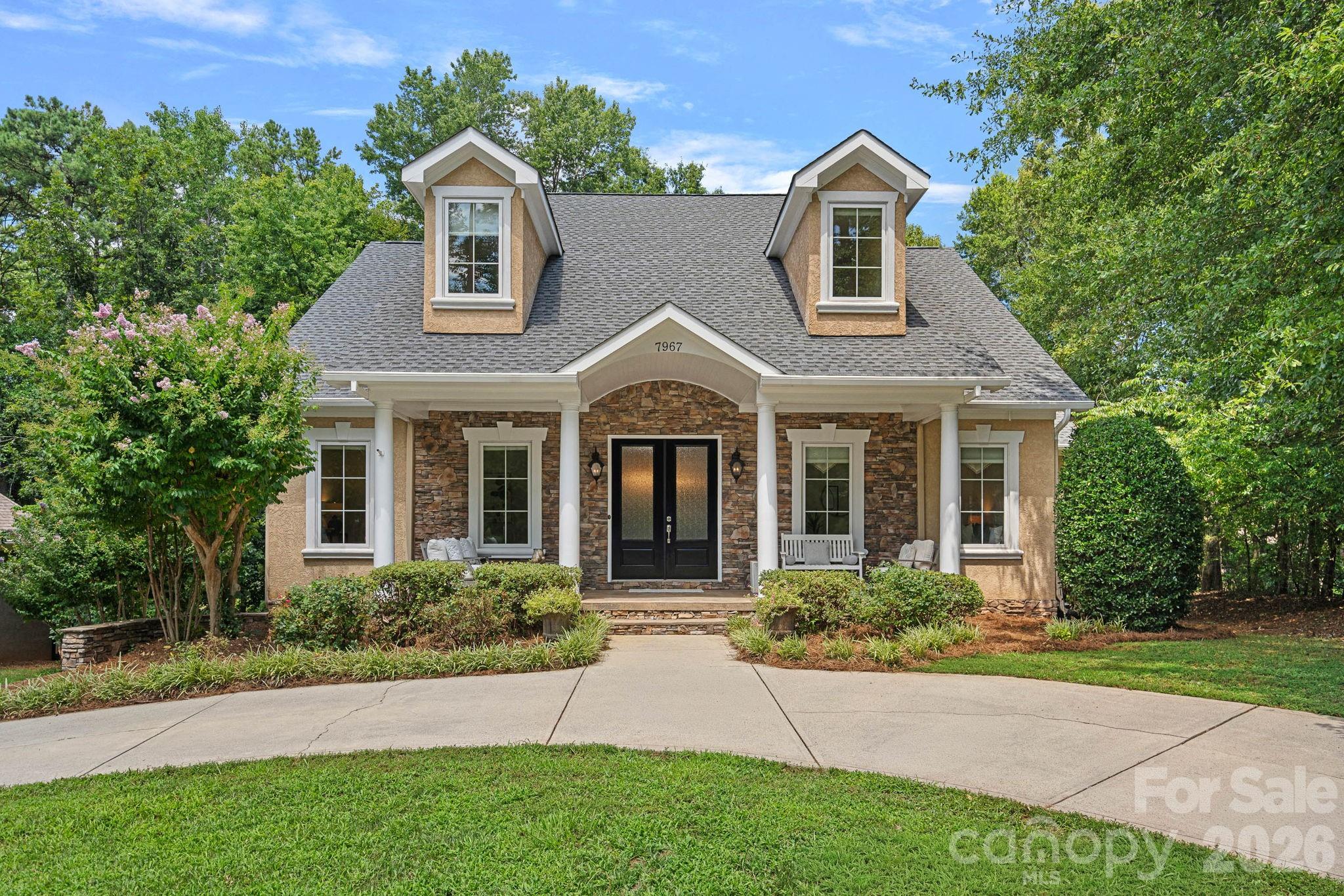 7967 Glen Abbey Circle Property Photo 2