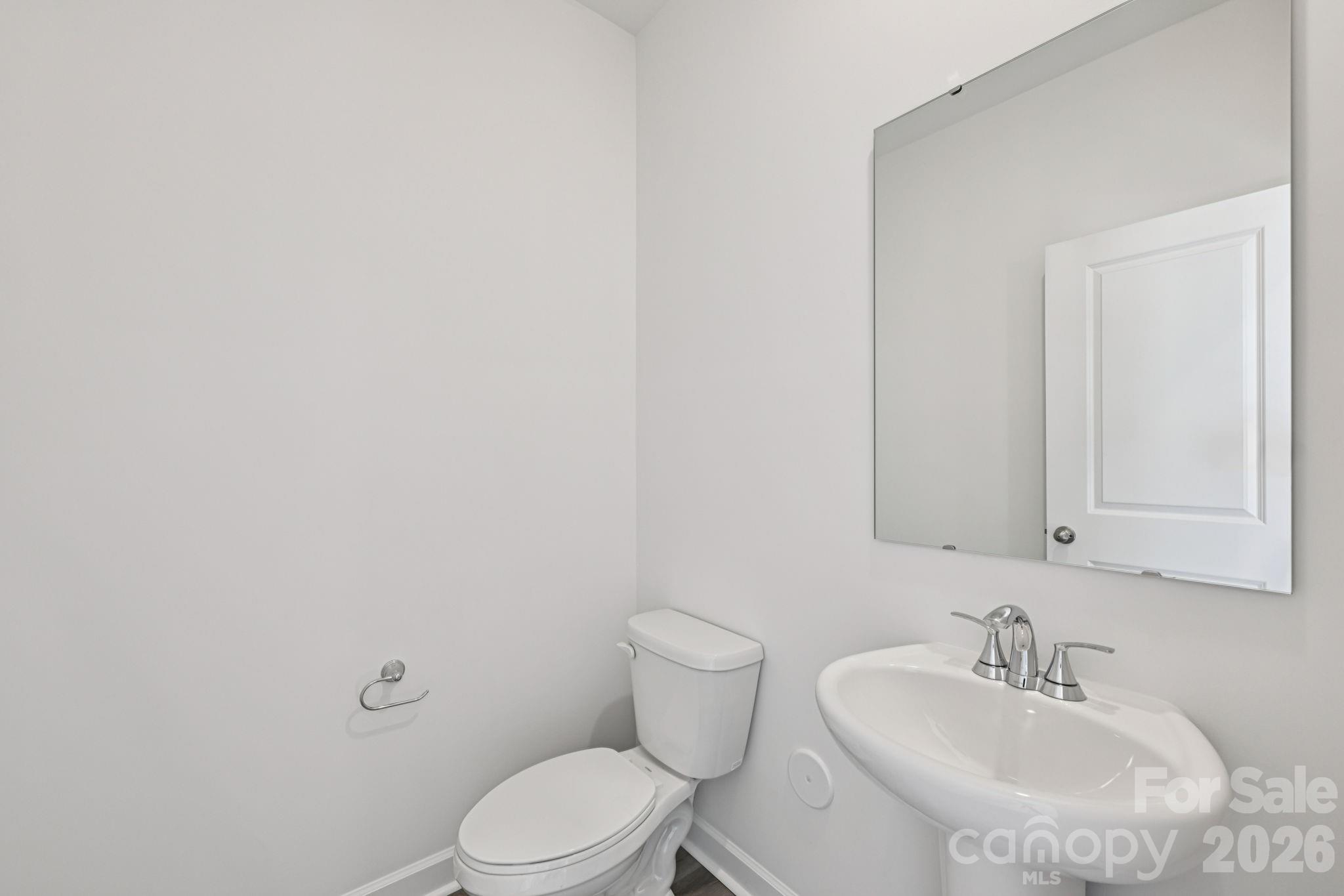 2434 Maxton Drive Property Photo 11