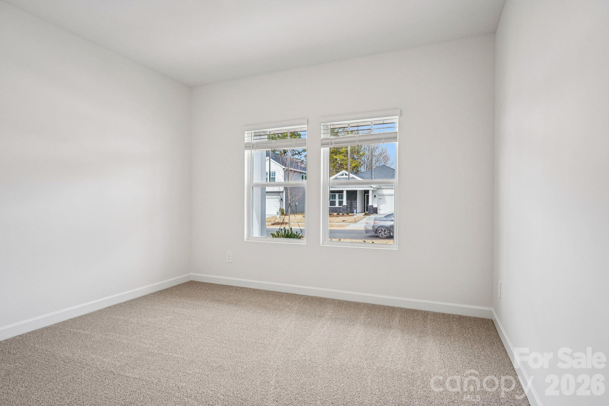 2424 Maxton Drive Property Photo 9