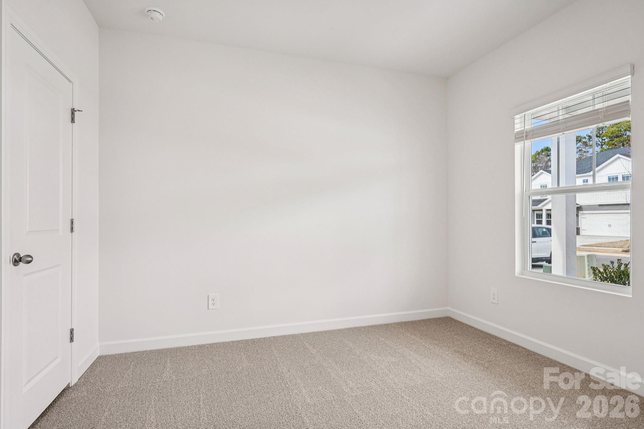 2424 Maxton Drive Property Photo 10