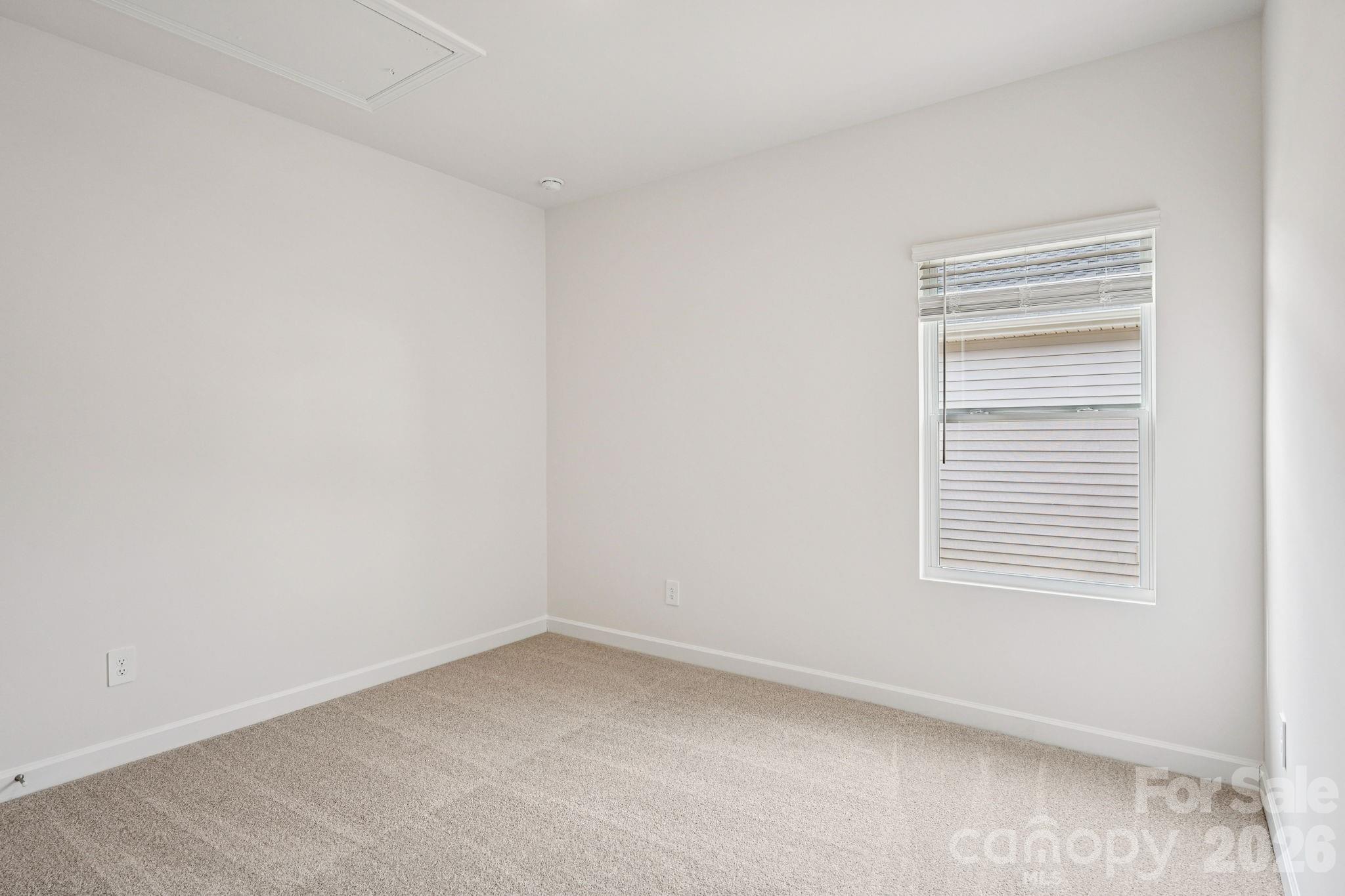 2424 Maxton Drive Property Photo 13