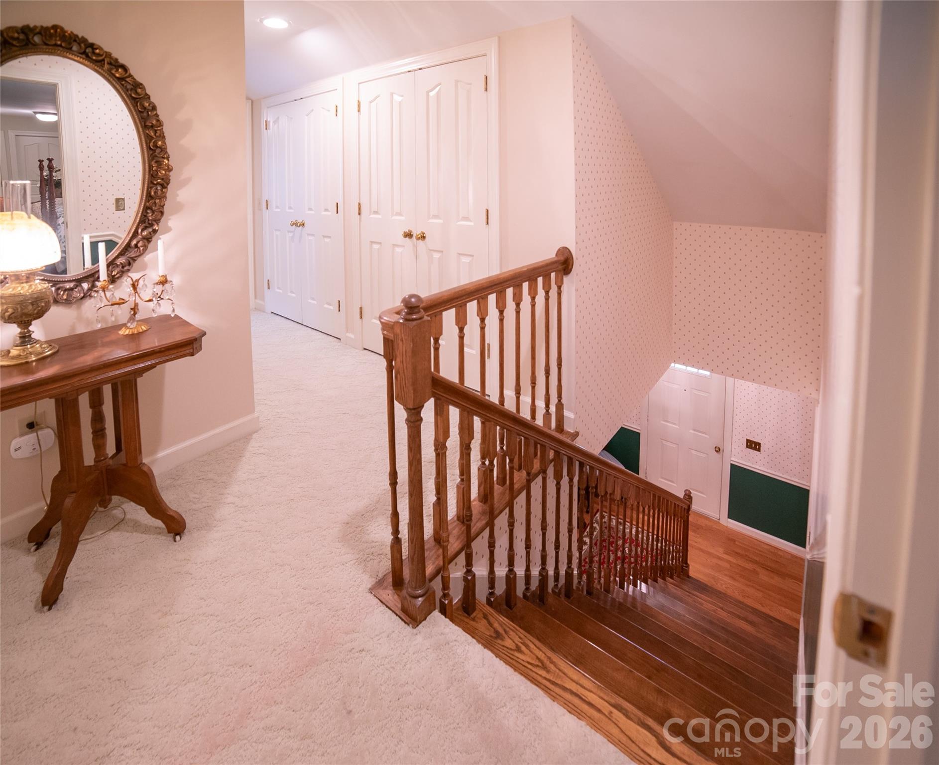417 Stonecroft Drive Property Photo 24